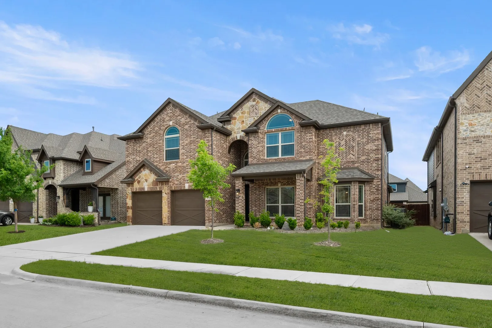 2307 Rockhopper- Front-2