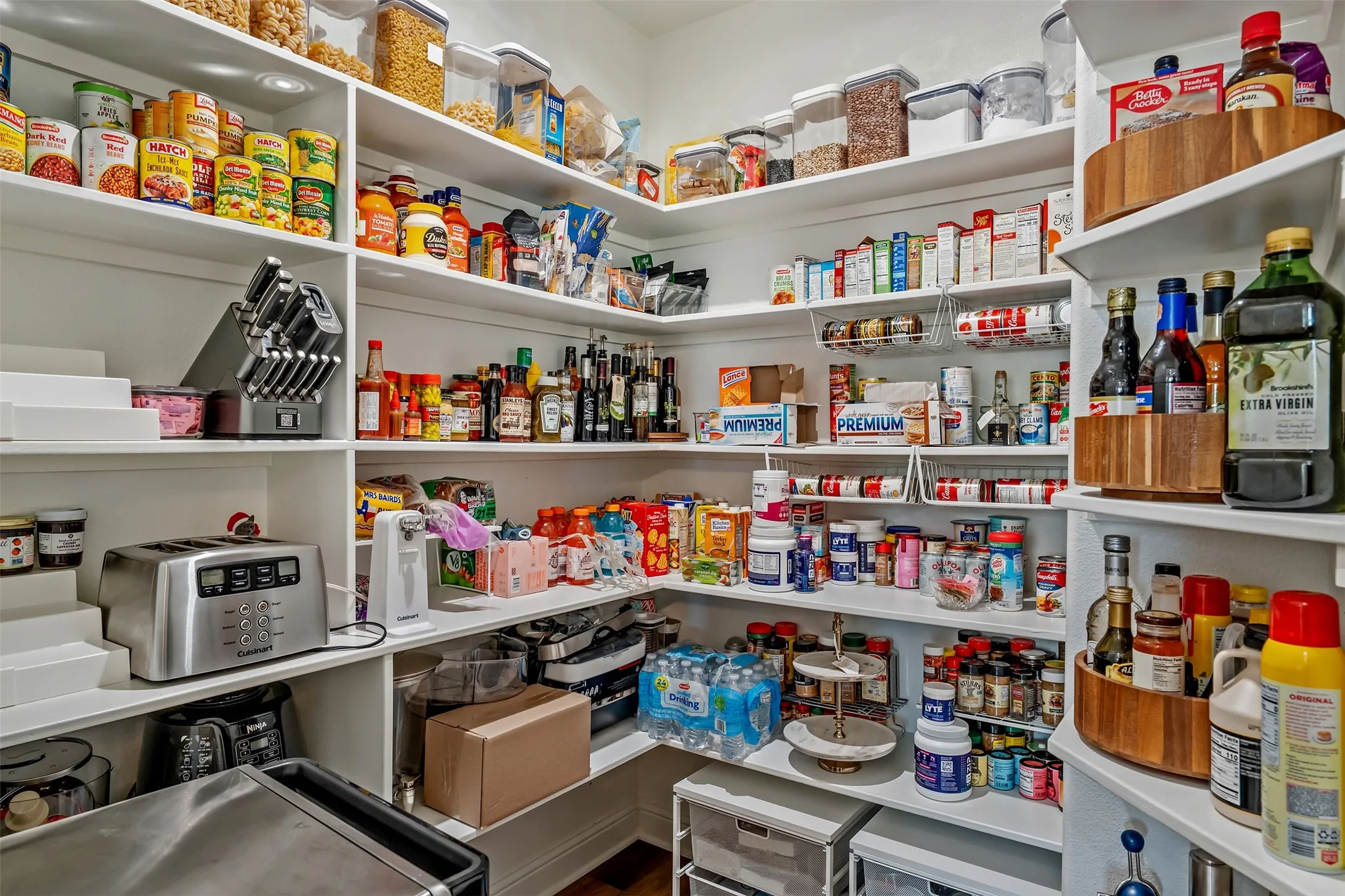 Single Family Residence For Sale in Smith County , 12213 Harlon Street, Flint, Texas 75762, 3 Bedroom, 3 Bathroom, 2 Garage spaces, 2,516 Sqft, built in 2022, Preowned, mls#21116795, Real Estate Agent in Flint, Homes For Sale in Smith county, Homes For Sale in Flint, Realtor in Flint Texas, Real Estate Brokerage Independent Realty Texas, Luminita Cordes Realtor