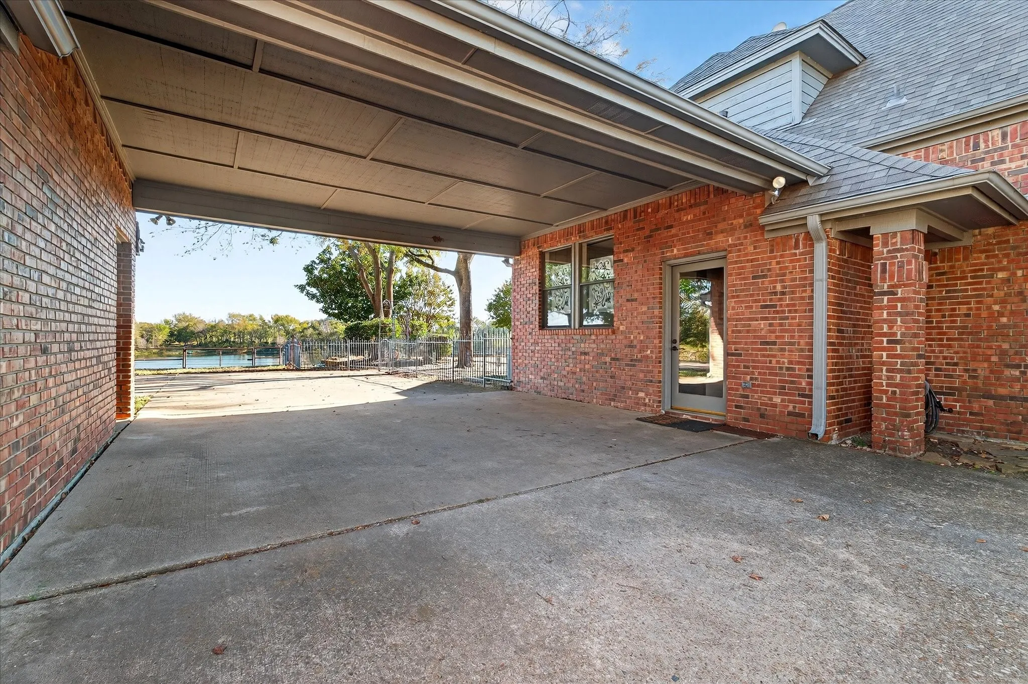 Car port