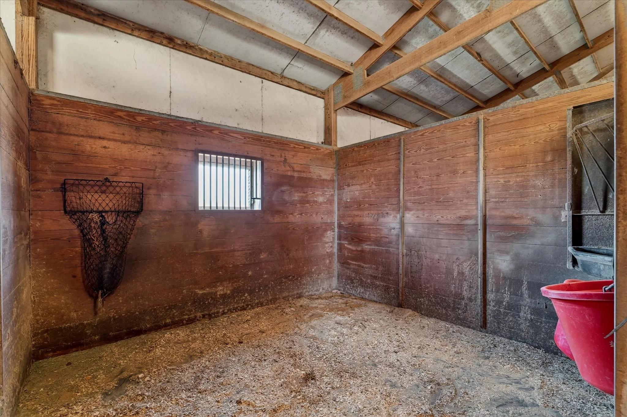 12x12 stalls