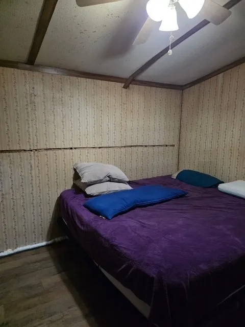 Mobile Home For Sale in Parker County , 214 Pearson Lane, Azle, Texas 76020, 0, 1 Bathroom, Garage spaces, 1 Sqft, built in 1983, Price $88,000, mls#21117599, Real Estate Agent in Azle, Homes For Sale in Parker county, Homes For Sale in Azle, Realtor in Azle Texas, Real Estate Brokerage Independent Realty Texas, Luminita Cordes Realtor