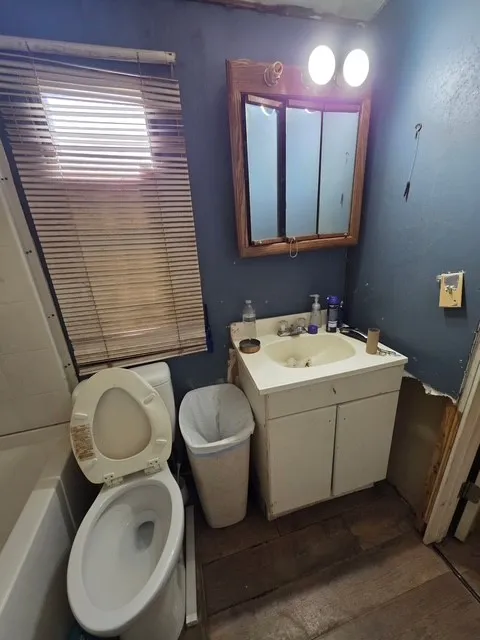 Mobile Home For Sale in Parker County , 214 Pearson Lane, Azle, Texas 76020, 0, 1 Bathroom, Garage spaces, 1 Sqft, built in 1983, Price $88,000, mls#21117599, Real Estate Agent in Azle, Homes For Sale in Parker county, Homes For Sale in Azle, Realtor in Azle Texas, Real Estate Brokerage Independent Realty Texas, Luminita Cordes Realtor
