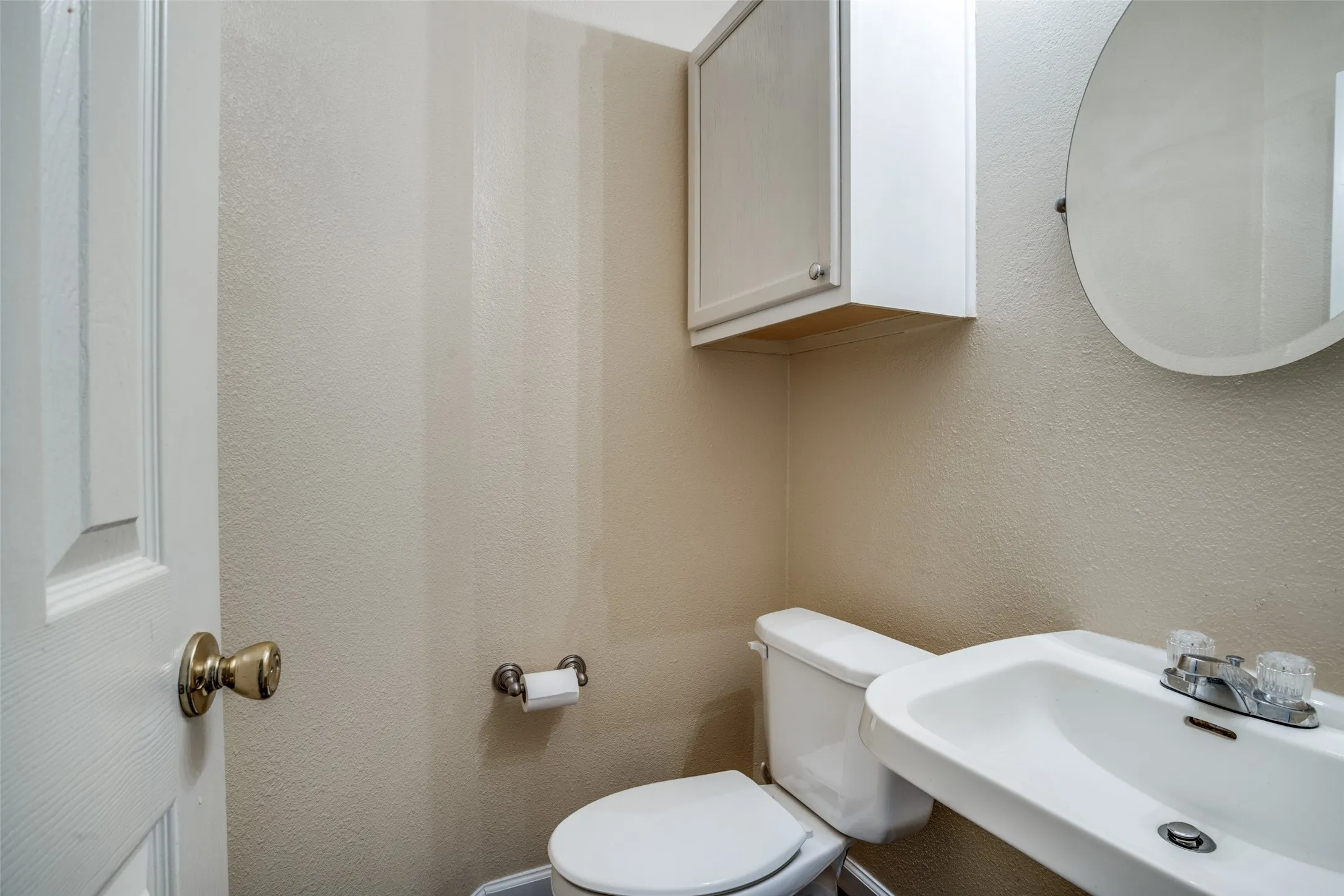 Townhouse For Sale in Collin County , 8400 Hickory Street 4302, Frisco, Texas 75034, 3 Bedroom, 3 Bathroom, 2 Garage spaces, 1,466 Sqft, built in 1994, Preowned, mls#21115561, Real Estate Agent in Frisco, Homes For Sale in Collin county, Homes For Sale in Frisco, Realtor in Frisco Texas, Real Estate Brokerage Independent Realty Texas, Luminita Cordes Realtor