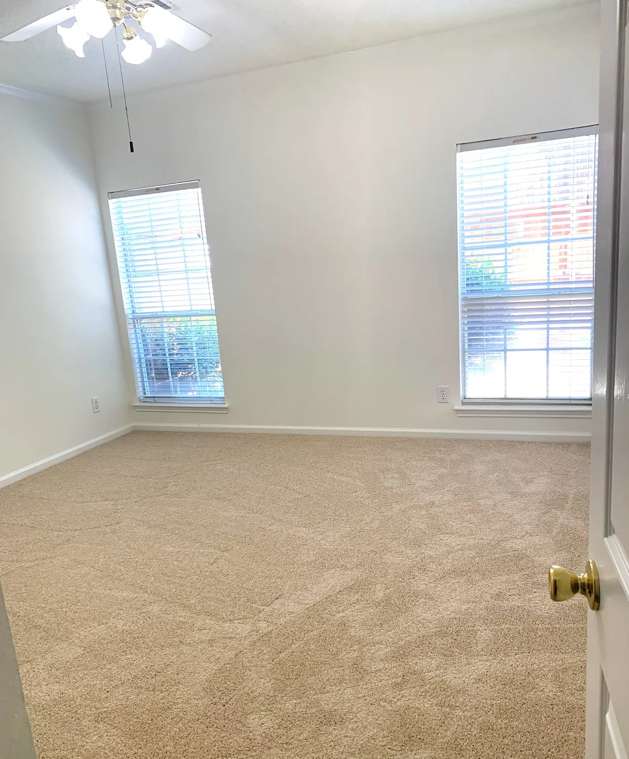 Townhouse For Sale in Collin County , 8400 Hickory Street 4302, Frisco, Texas 75034, 3 Bedroom, 3 Bathroom, 2 Garage spaces, 1,466 Sqft, built in 1994, Preowned, mls#21115561, Real Estate Agent in Frisco, Homes For Sale in Collin county, Homes For Sale in Frisco, Realtor in Frisco Texas, Real Estate Brokerage Independent Realty Texas, Luminita Cordes Realtor
