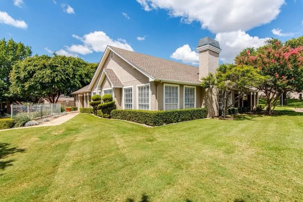 Townhouse For Sale in Collin County , 8400 Hickory Street 4302, Frisco, Texas 75034, 3 Bedroom, 3 Bathroom, 2 Garage spaces, 1,466 Sqft, built in 1994, Preowned, mls#21115561, Real Estate Agent in Frisco, Homes For Sale in Collin county, Homes For Sale in Frisco, Realtor in Frisco Texas, Real Estate Brokerage Independent Realty Texas, Luminita Cordes Realtor