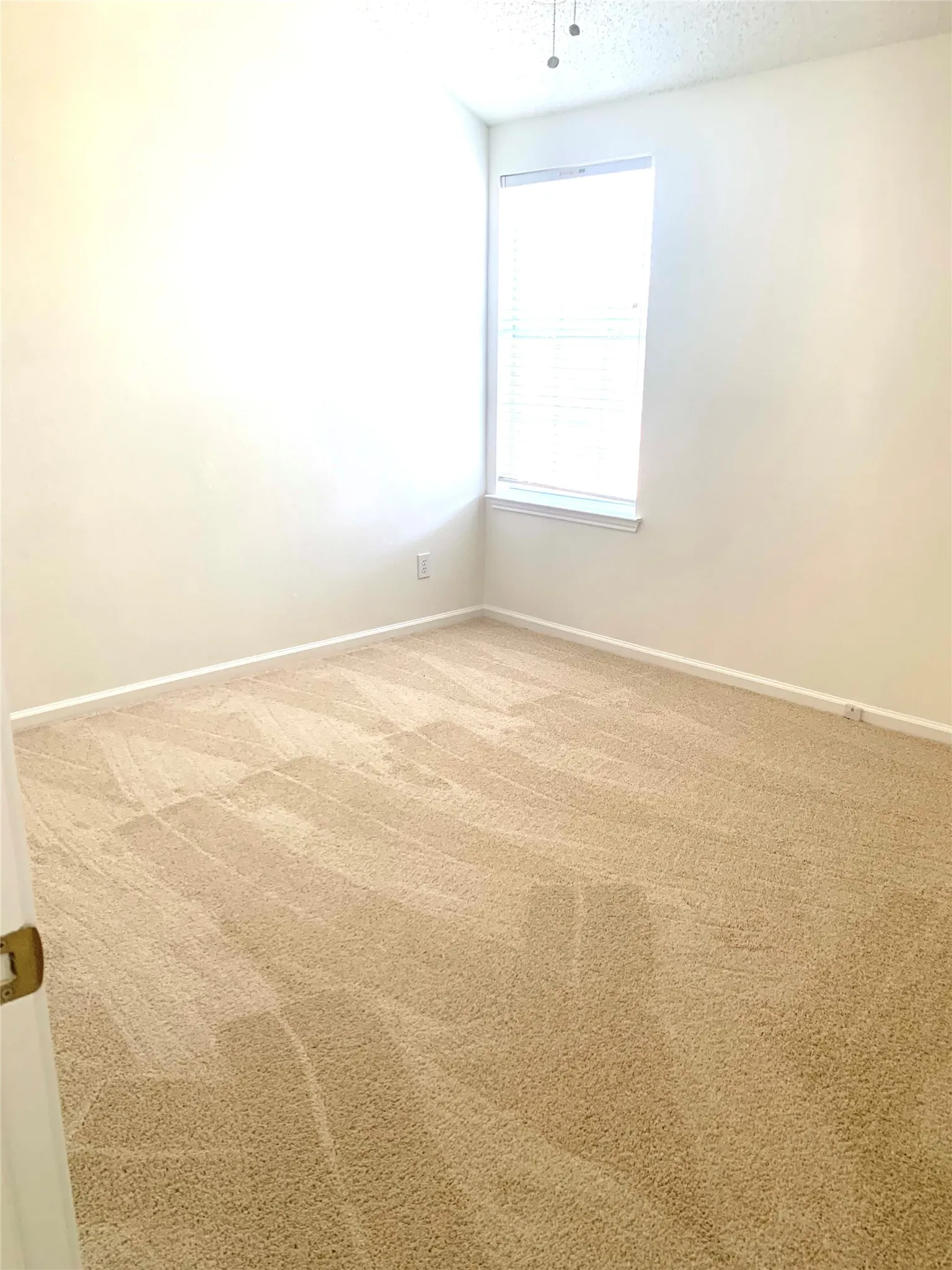 Townhouse For Sale in Collin County , 8400 Hickory Street 4302, Frisco, Texas 75034, 3 Bedroom, 3 Bathroom, 2 Garage spaces, 1,466 Sqft, built in 1994, Preowned, mls#21115561, Real Estate Agent in Frisco, Homes For Sale in Collin county, Homes For Sale in Frisco, Realtor in Frisco Texas, Real Estate Brokerage Independent Realty Texas, Luminita Cordes Realtor