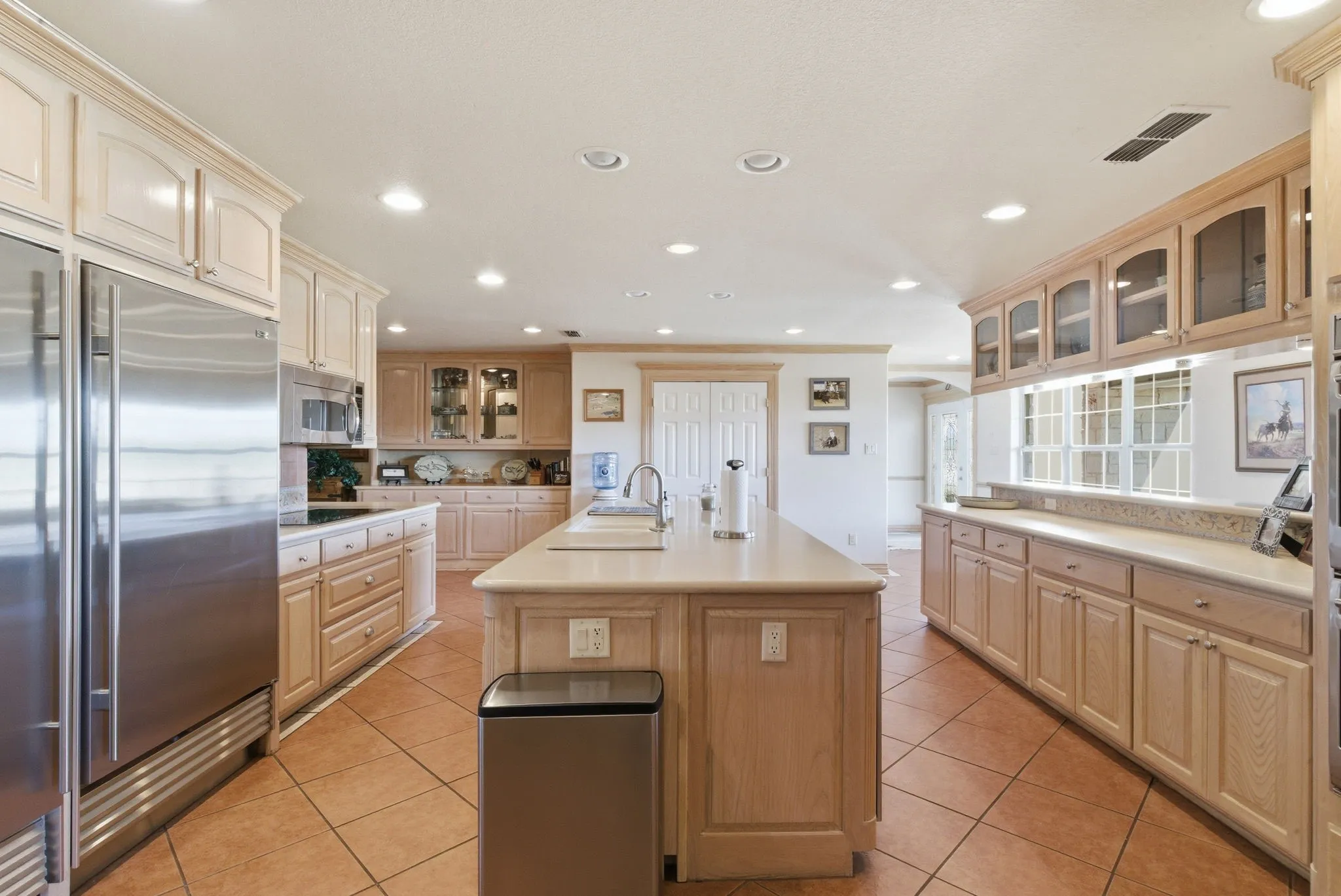 Farm For Sale in Parker County , 2691 N Fm Road 51, Springtown, Texas 76082, 6 Bedroom, 5 Bathroom, 3 Garage spaces, 6,449 Sqft, built in 1998, Preowned, mls#21117542, Real Estate Agent in Springtown, Homes For Sale in Parker county, Homes For Sale in Springtown, Realtor in Springtown Texas, Real Estate Brokerage Independent Realty Texas, Luminita Cordes Realtor