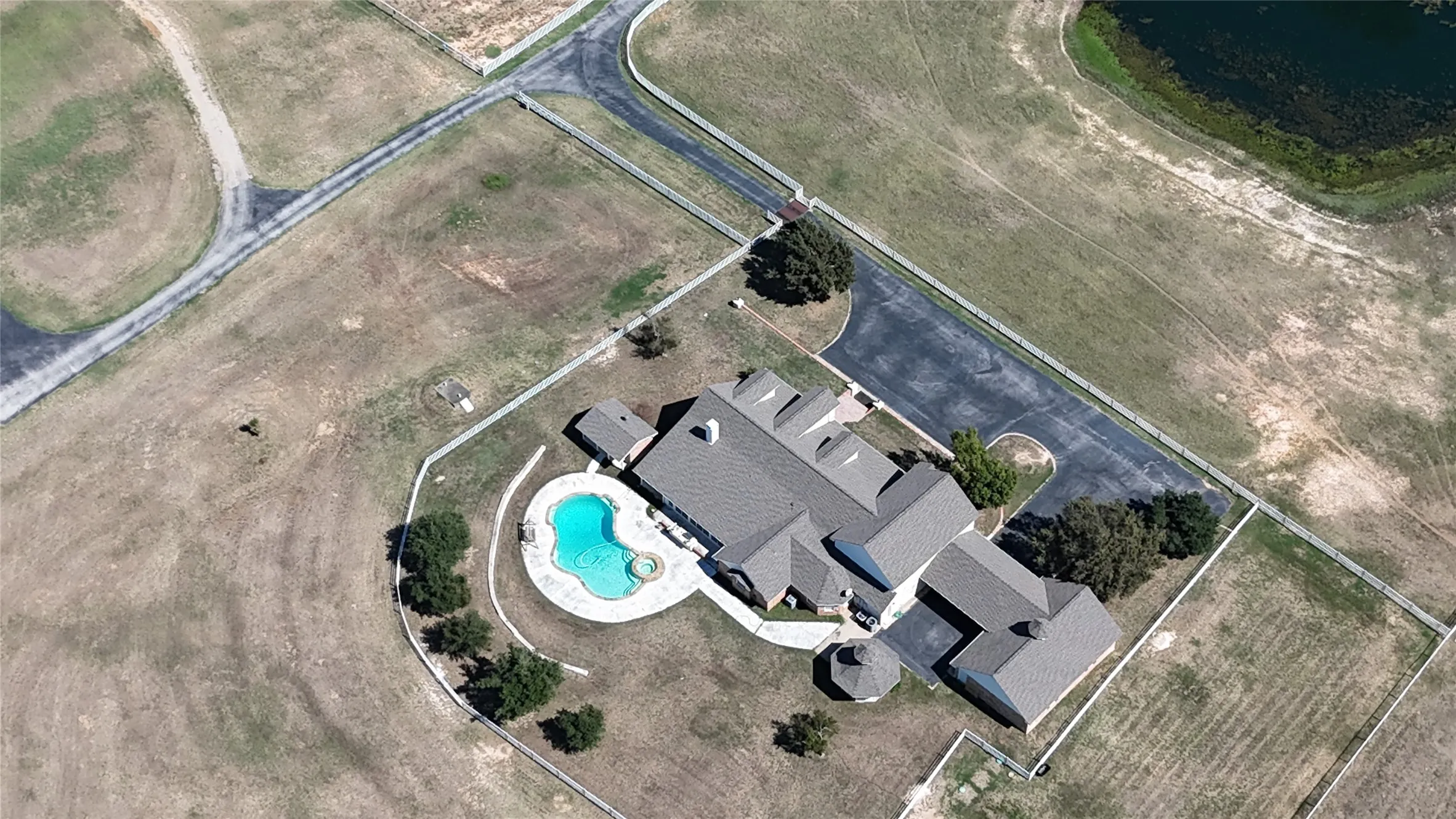 Farm For Sale in Parker County , 2691 N Fm Road 51, Springtown, Texas 76082, 6 Bedroom, 5 Bathroom, 3 Garage spaces, 6,449 Sqft, built in 1998, Preowned, mls#21117542, Real Estate Agent in Springtown, Homes For Sale in Parker county, Homes For Sale in Springtown, Realtor in Springtown Texas, Real Estate Brokerage Independent Realty Texas, Luminita Cordes Realtor