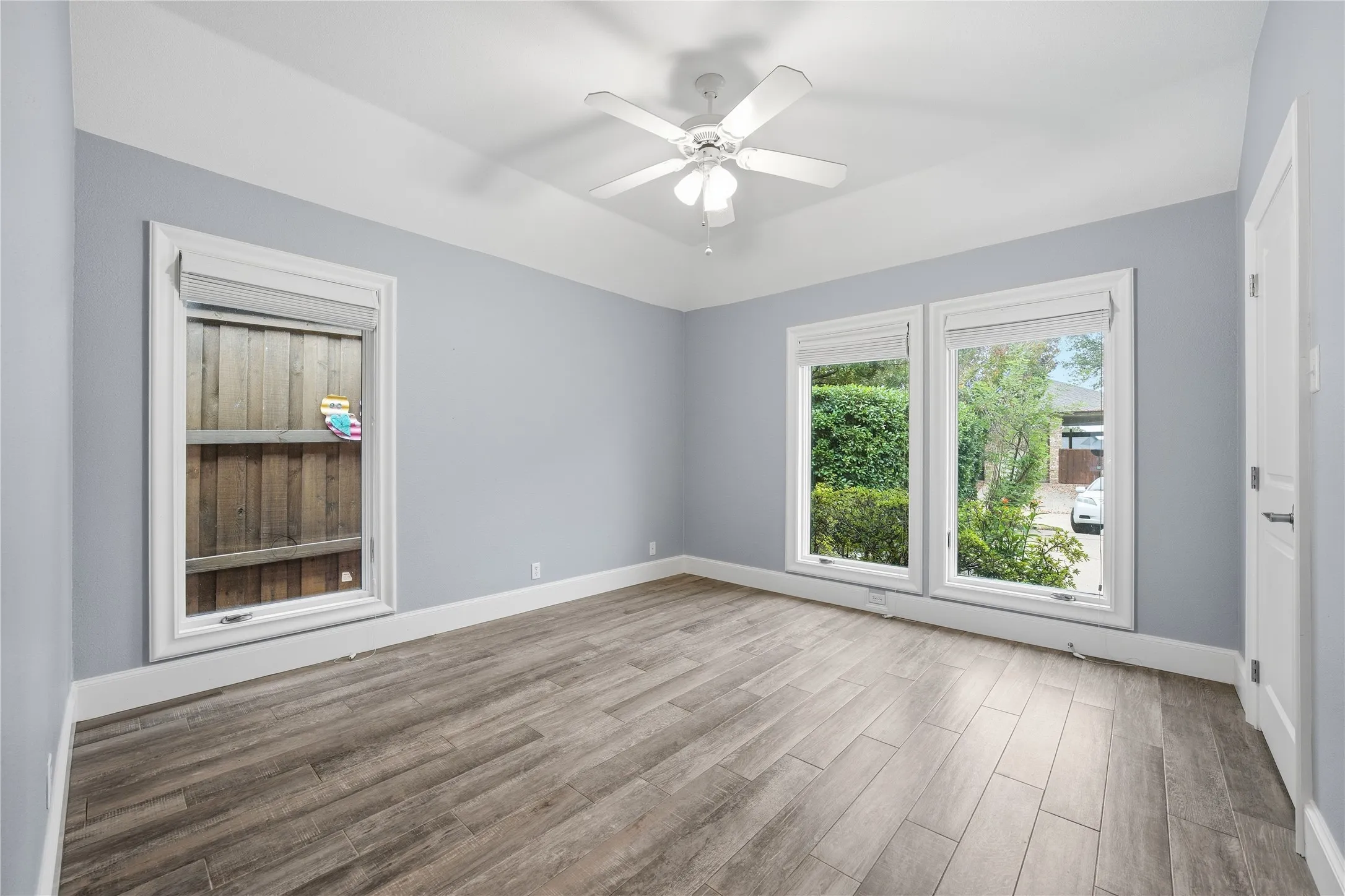 Single Family Residence For Sale in Henderson County , 107 Ellen Lane, Trinidad, Texas 75163, 3 Bedroom, 2 Bathroom, 2 Garage spaces, 2,020 Sqft, built in 1997, Preowned, mls#21118461, Real Estate Agent in Trinidad, Homes For Sale in Henderson county, Homes For Sale in Trinidad, Realtor in Trinidad Texas, Real Estate Brokerage Independent Realty Texas, Luminita Cordes Realtor