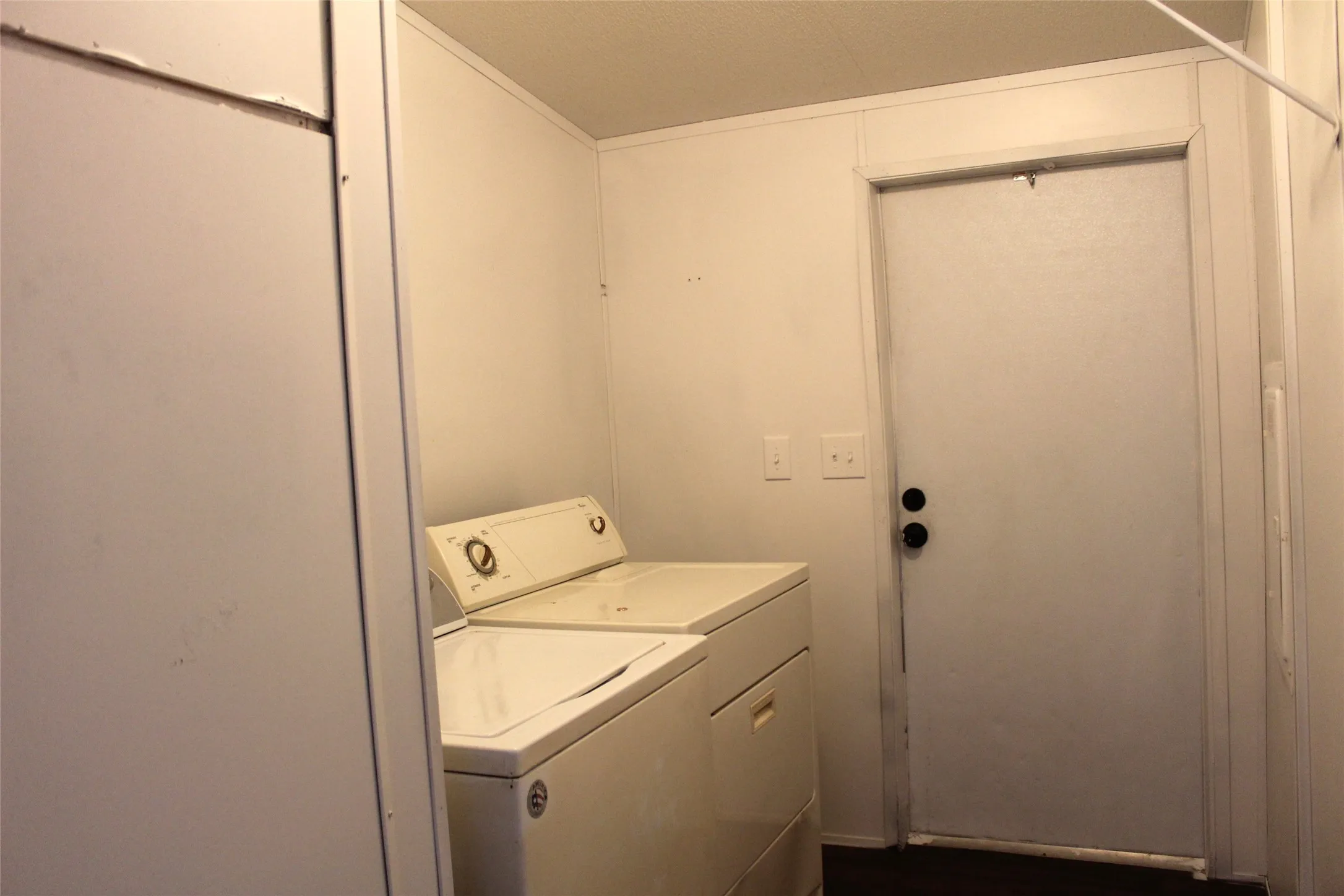 Mobile Home For Sale in Henderson County , 10594 County Road 2138, Kemp, Texas 75143, 3 Bedroom, 2 Bathroom, Garage spaces, 1,216 Sqft, built in 2019, Preowned, mls#21118475, Real Estate Agent in Kemp, Homes For Sale in Henderson county, Homes For Sale in Kemp, Realtor in Kemp Texas, Real Estate Brokerage Independent Realty Texas, Luminita Cordes Realtor