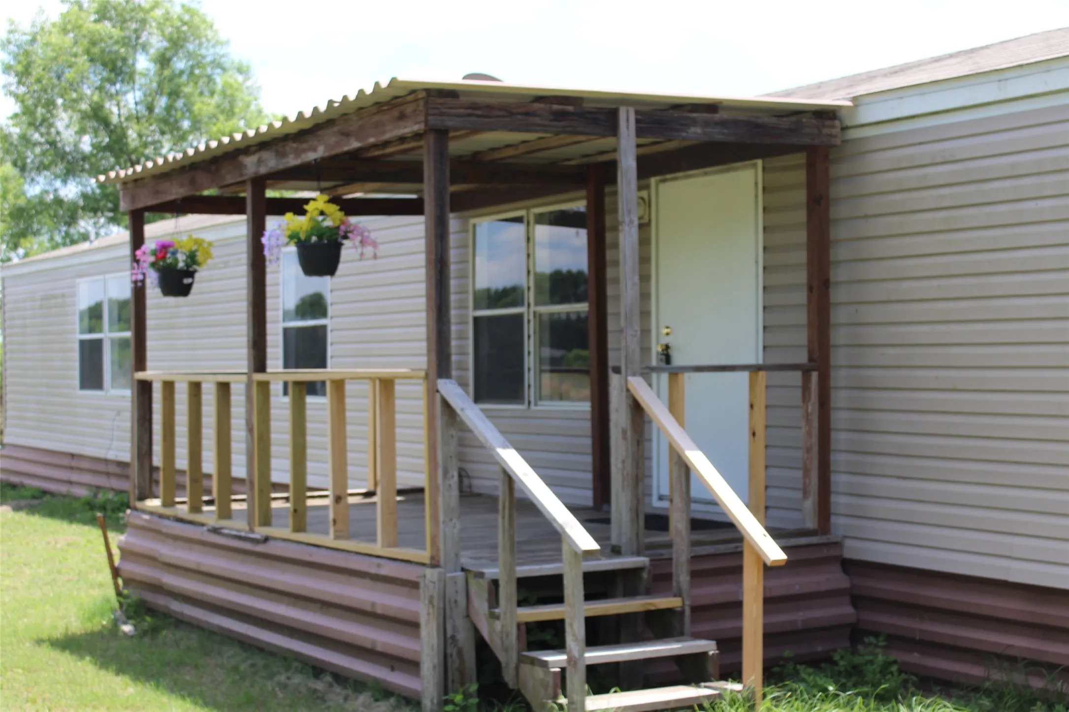 Mobile Home For Sale in Henderson County , 10594 County Road 2138, Kemp, Texas 75143, 3 Bedroom, 2 Bathroom, Garage spaces, 1,216 Sqft, built in 2019, Preowned, mls#21118475, Real Estate Agent in Kemp, Homes For Sale in Henderson county, Homes For Sale in Kemp, Realtor in Kemp Texas, Real Estate Brokerage Independent Realty Texas, Luminita Cordes Realtor