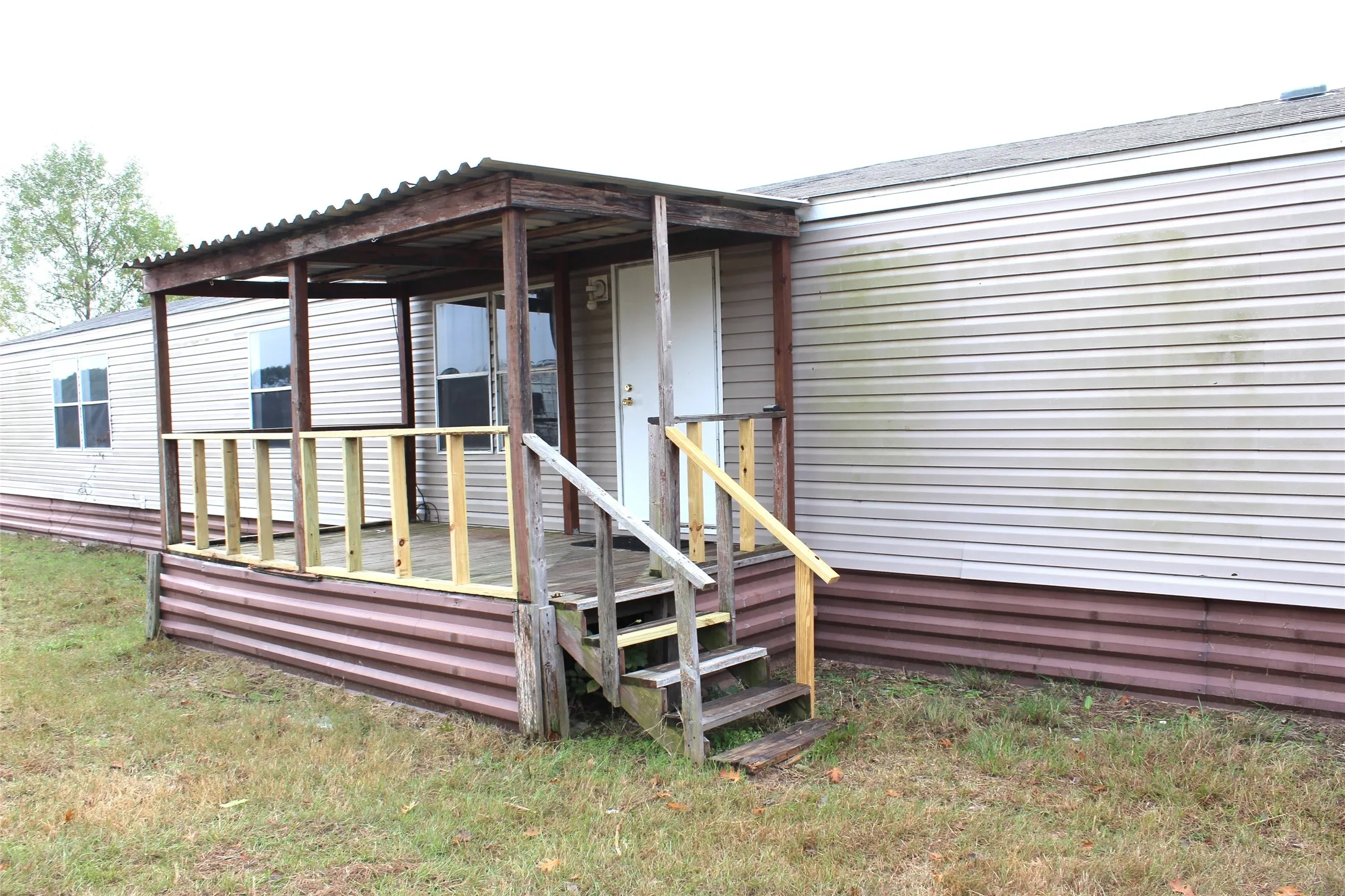 Mobile Home For Sale in Henderson County , 10594 County Road 2138, Kemp, Texas 75143, 3 Bedroom, 2 Bathroom, Garage spaces, 1,216 Sqft, built in 2019, Preowned, mls#21118475, Real Estate Agent in Kemp, Homes For Sale in Henderson county, Homes For Sale in Kemp, Realtor in Kemp Texas, Real Estate Brokerage Independent Realty Texas, Luminita Cordes Realtor