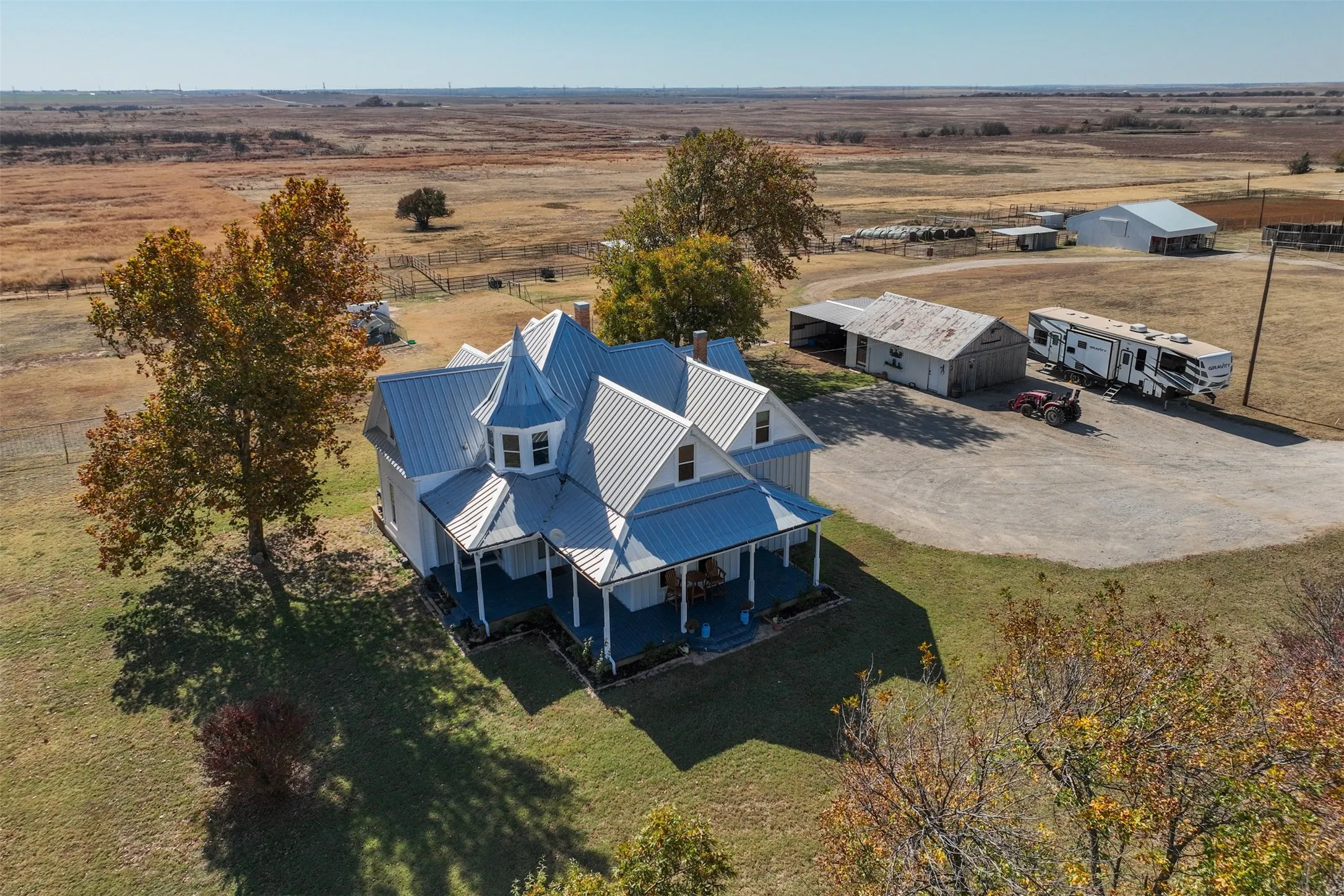 Farm For Sale in Clay County , 945 Quarter Horse Lane, Bellevue, Texas 76228, 4 Bedrooms, 3 Bathrooms, 1 Garage spaces, 2,900 Sqft, built in 1881, Preowned, Price $940,000, mls#21109804, Real Estate Agent in Bellevue, Homes For Sale in Clay county, Homes For Sale in Bellevue, Realtor in Bellevue Texas, Real Estate Brokerage Independent Realty Texas, Luminita Cordes Realtor
