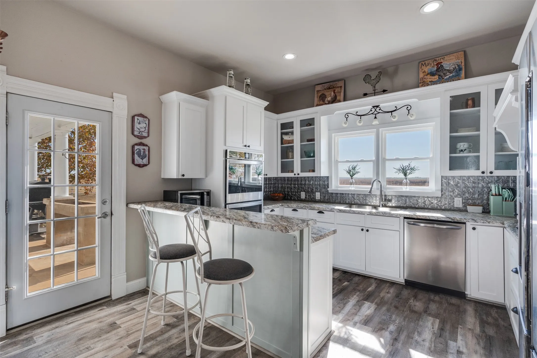 Farm For Sale in Clay County , 945 Quarter Horse Lane, Bellevue, Texas 76228, 4 Bedrooms, 3 Bathrooms, 1 Garage spaces, 2,900 Sqft, built in 1881, Preowned, Price $940,000, mls#21109804, Real Estate Agent in Bellevue, Homes For Sale in Clay county, Homes For Sale in Bellevue, Realtor in Bellevue Texas, Real Estate Brokerage Independent Realty Texas, Luminita Cordes Realtor