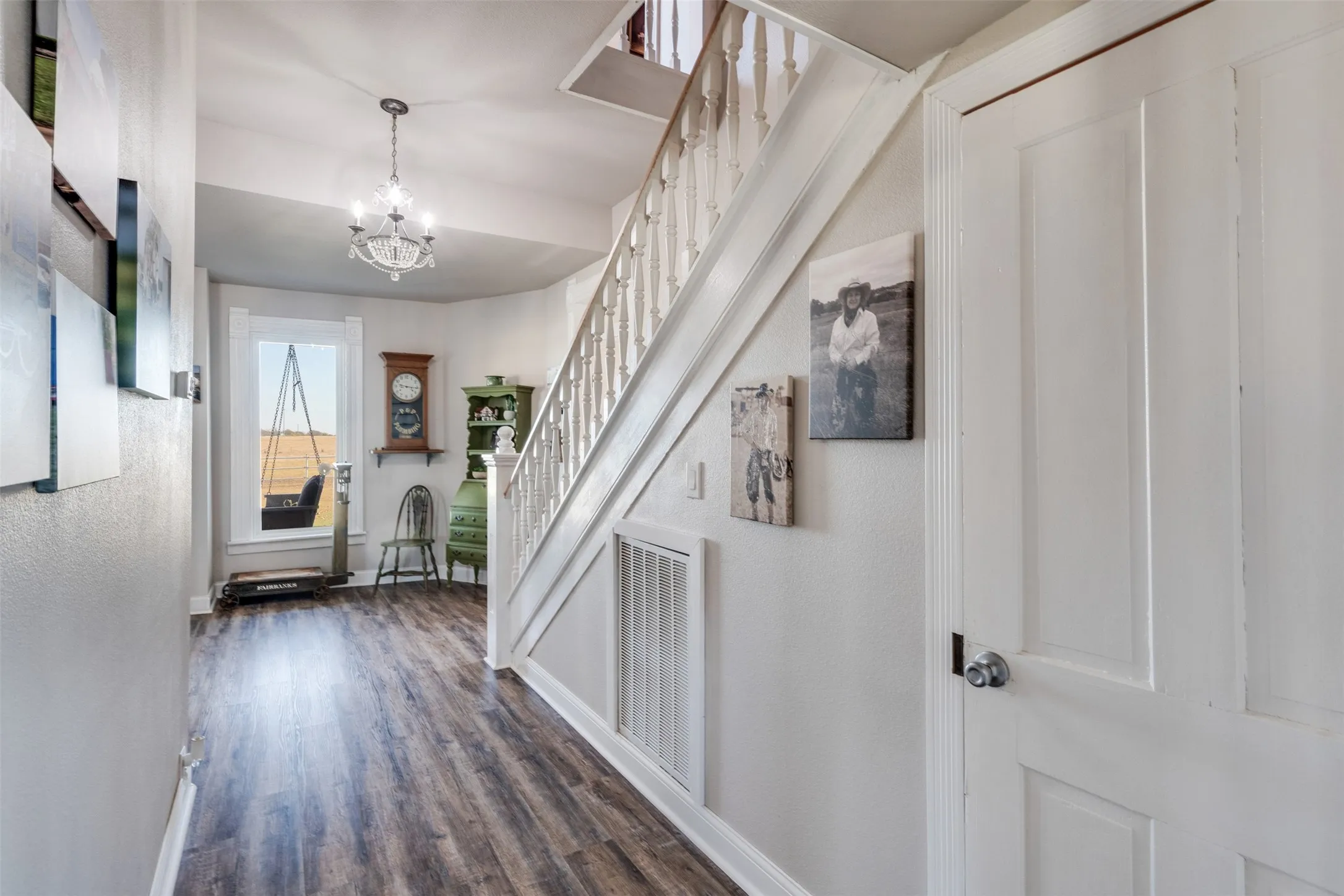 Farm For Sale in Clay County , 945 Quarter Horse Lane, Bellevue, Texas 76228, 4 Bedrooms, 3 Bathrooms, 1 Garage spaces, 2,900 Sqft, built in 1881, Preowned, Price $940,000, mls#21109804, Real Estate Agent in Bellevue, Homes For Sale in Clay county, Homes For Sale in Bellevue, Realtor in Bellevue Texas, Real Estate Brokerage Independent Realty Texas, Luminita Cordes Realtor
