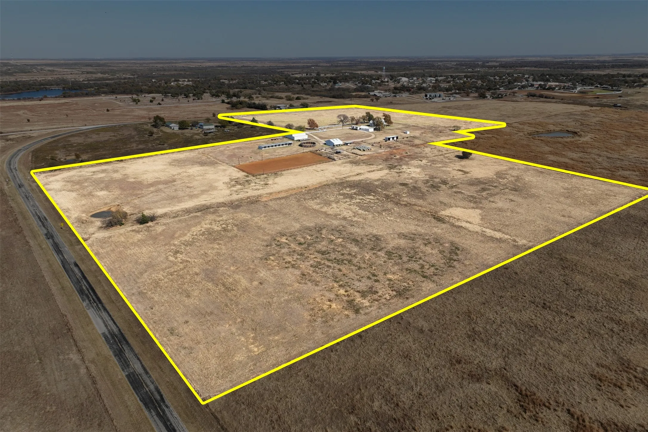 Farm For Sale in Clay County , 945 Quarter Horse Lane, Bellevue, Texas 76228, 4 Bedrooms, 3 Bathrooms, 1 Garage spaces, 2,900 Sqft, built in 1881, Preowned, Price $940,000, mls#21109804, Real Estate Agent in Bellevue, Homes For Sale in Clay county, Homes For Sale in Bellevue, Realtor in Bellevue Texas, Real Estate Brokerage Independent Realty Texas, Luminita Cordes Realtor