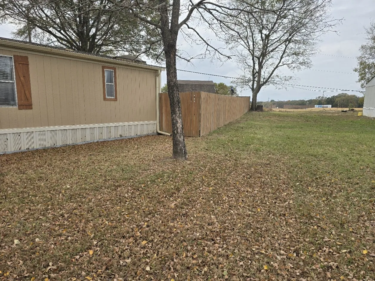 Manufactured Home For Sale in Henderson County , 119 Still Water Street, Gun Barrel City, Texas 75156, 3 Bedrooms, 2 Bathrooms, Garage spaces, 1,344 Sqft, built in 1993, Price $149,900, mls#21117864, Real Estate Agent in Gun Barrel City, Homes For Sale in Henderson county, Homes For Sale in Gun Barrel City, Realtor in Gun Barrel City Texas, Real Estate Brokerage Independent Realty Texas, Luminita Cordes Realtor