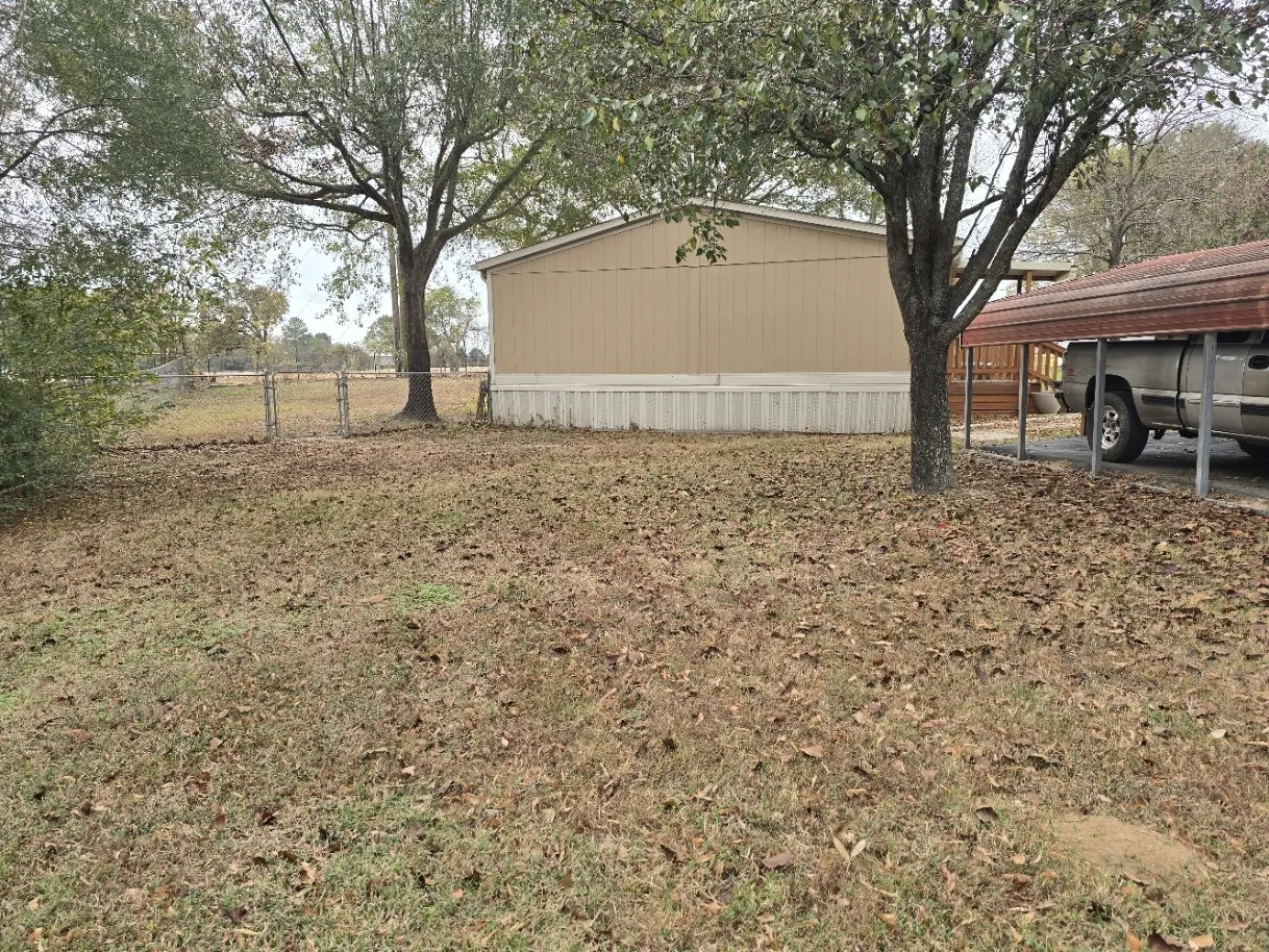 Manufactured Home For Sale in Henderson County , 119 Still Water Street, Gun Barrel City, Texas 75156, 3 Bedrooms, 2 Bathrooms, Garage spaces, 1,344 Sqft, built in 1993, Price $149,900, mls#21117864, Real Estate Agent in Gun Barrel City, Homes For Sale in Henderson county, Homes For Sale in Gun Barrel City, Realtor in Gun Barrel City Texas, Real Estate Brokerage Independent Realty Texas, Luminita Cordes Realtor