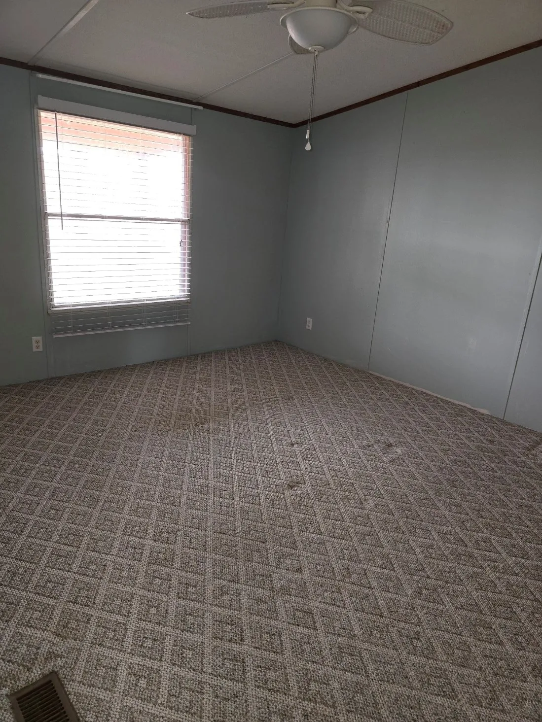 Manufactured Home For Sale in Henderson County , 119 Still Water Street, Gun Barrel City, Texas 75156, 3 Bedrooms, 2 Bathrooms, Garage spaces, 1,344 Sqft, built in 1993, Price $149,900, mls#21117864, Real Estate Agent in Gun Barrel City, Homes For Sale in Henderson county, Homes For Sale in Gun Barrel City, Realtor in Gun Barrel City Texas, Real Estate Brokerage Independent Realty Texas, Luminita Cordes Realtor