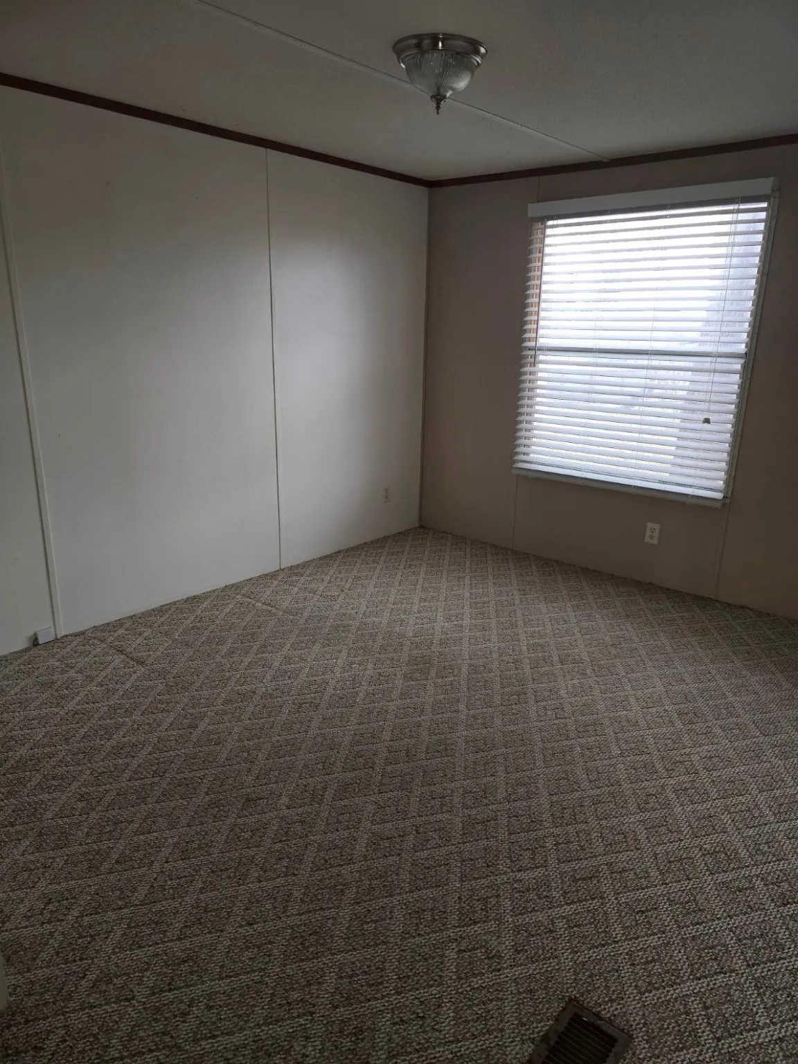 Manufactured Home For Sale in Henderson County , 119 Still Water Street, Gun Barrel City, Texas 75156, 3 Bedrooms, 2 Bathrooms, Garage spaces, 1,344 Sqft, built in 1993, Price $149,900, mls#21117864, Real Estate Agent in Gun Barrel City, Homes For Sale in Henderson county, Homes For Sale in Gun Barrel City, Realtor in Gun Barrel City Texas, Real Estate Brokerage Independent Realty Texas, Luminita Cordes Realtor