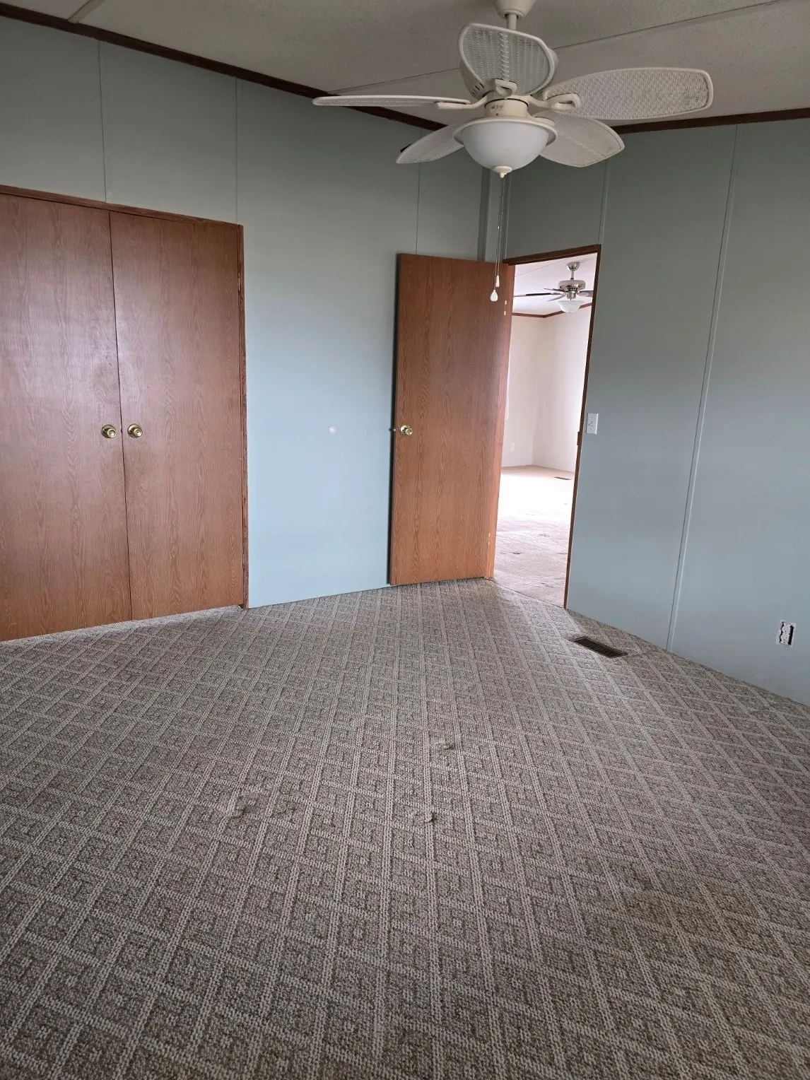 Manufactured Home For Sale in Henderson County , 119 Still Water Street, Gun Barrel City, Texas 75156, 3 Bedrooms, 2 Bathrooms, Garage spaces, 1,344 Sqft, built in 1993, Price $149,900, mls#21117864, Real Estate Agent in Gun Barrel City, Homes For Sale in Henderson county, Homes For Sale in Gun Barrel City, Realtor in Gun Barrel City Texas, Real Estate Brokerage Independent Realty Texas, Luminita Cordes Realtor