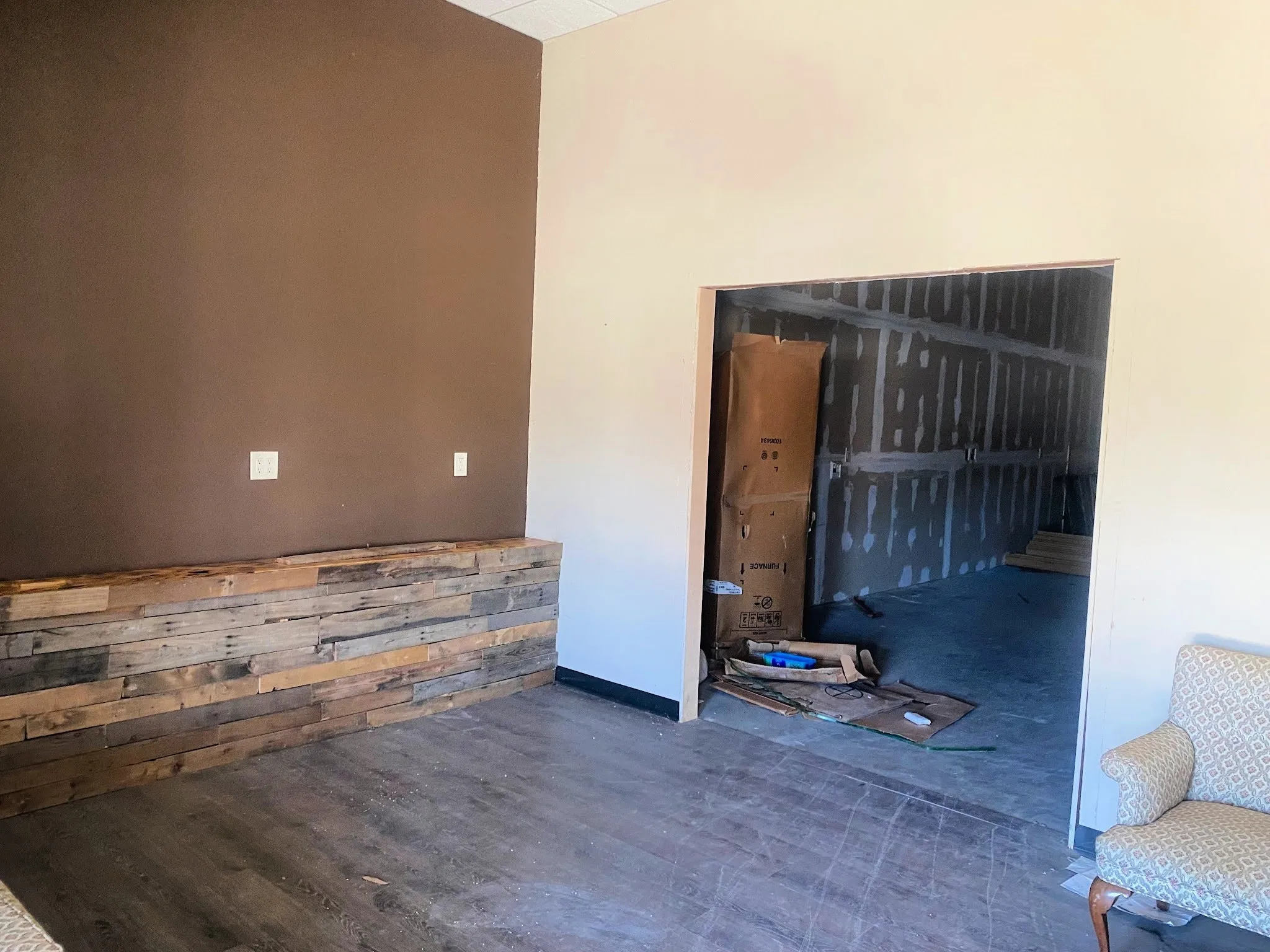 Retail For Rent in Parker County , 14545 Fm 730 N 107, Azle, Texas 76020, 0, 0, Garage spaces, 0 Sqft, built in 2018, Preowned, Price $1,650, mls#21117803, Real Estate Agent in Azle, Homes For Rent in Parker county, Homes For Rent in Azle, Realtor in Azle Texas, Real Estate Brokerage Independent Realty Texas, Luminita Cordes Realtor