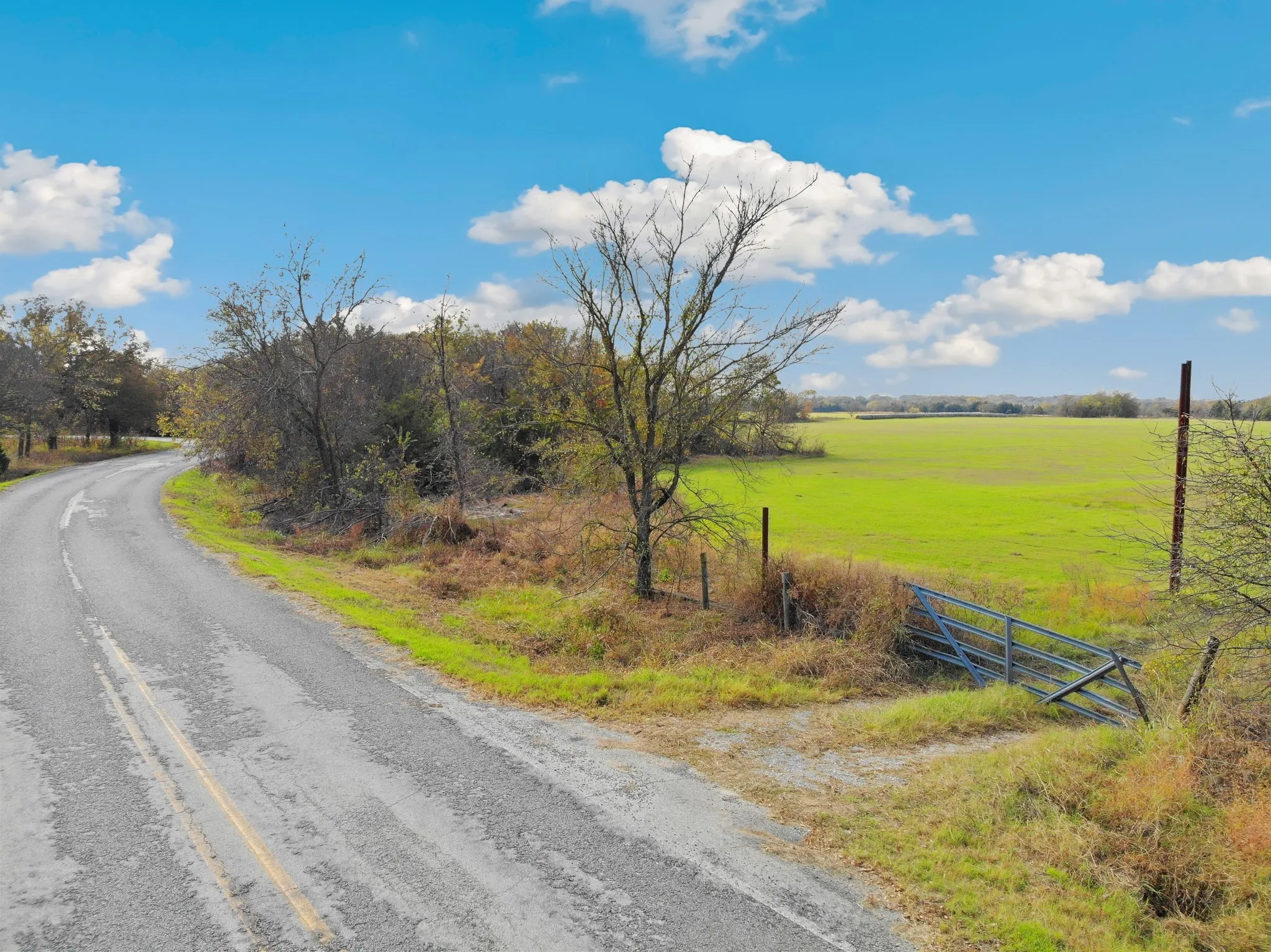 Unimproved Land For Sale in Grayson County , 0 Buck Creek Road, Pilot Point, Texas 76258, 0, 0, Garage spaces, 0 Sqft, built in 0, mls#21118029, Real Estate Agent in Pilot Point, Homes For Sale in Grayson county, Homes For Sale in Pilot Point, Realtor in Pilot Point Texas, Real Estate Brokerage Independent Realty Texas, Luminita Cordes Realtor