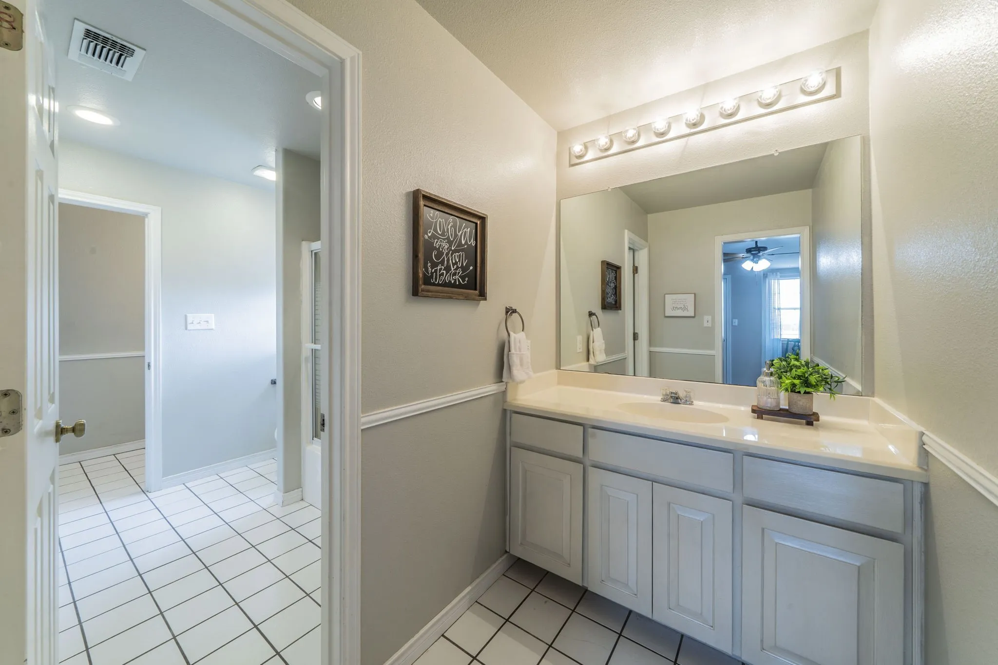 Full bath upstairs -jack and jill