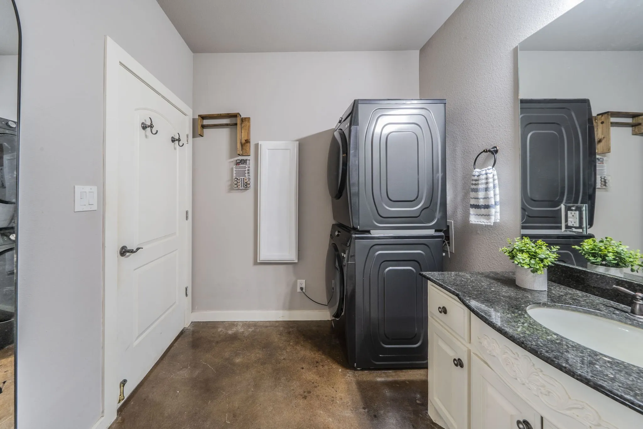 Space for full size washer and dryer in secondary unit