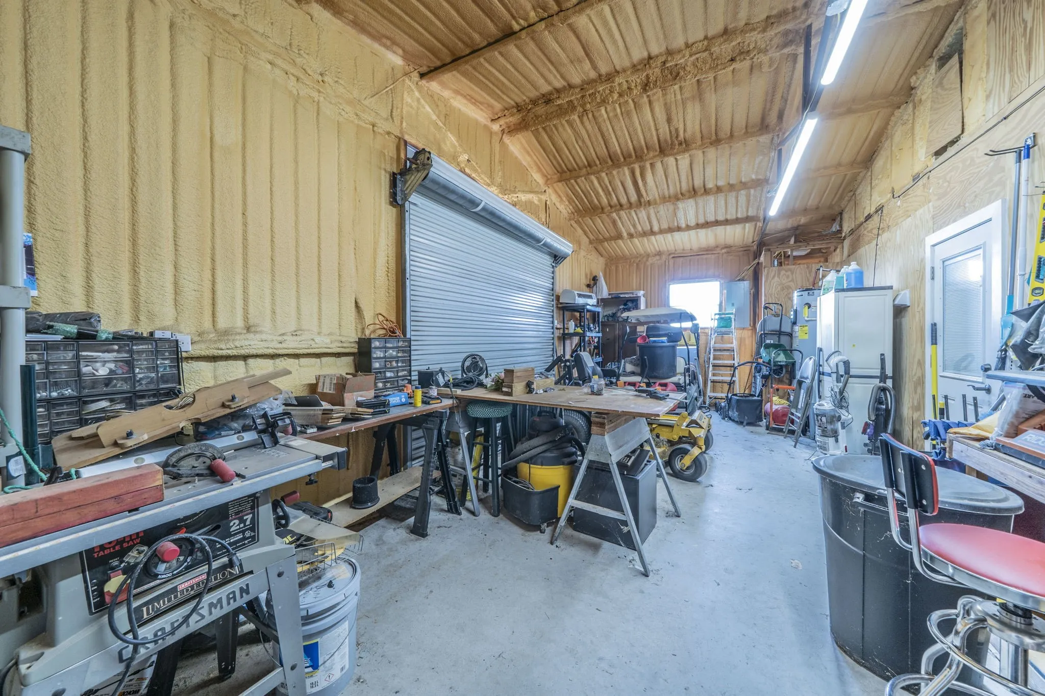 Barn/storage space with separate toilet