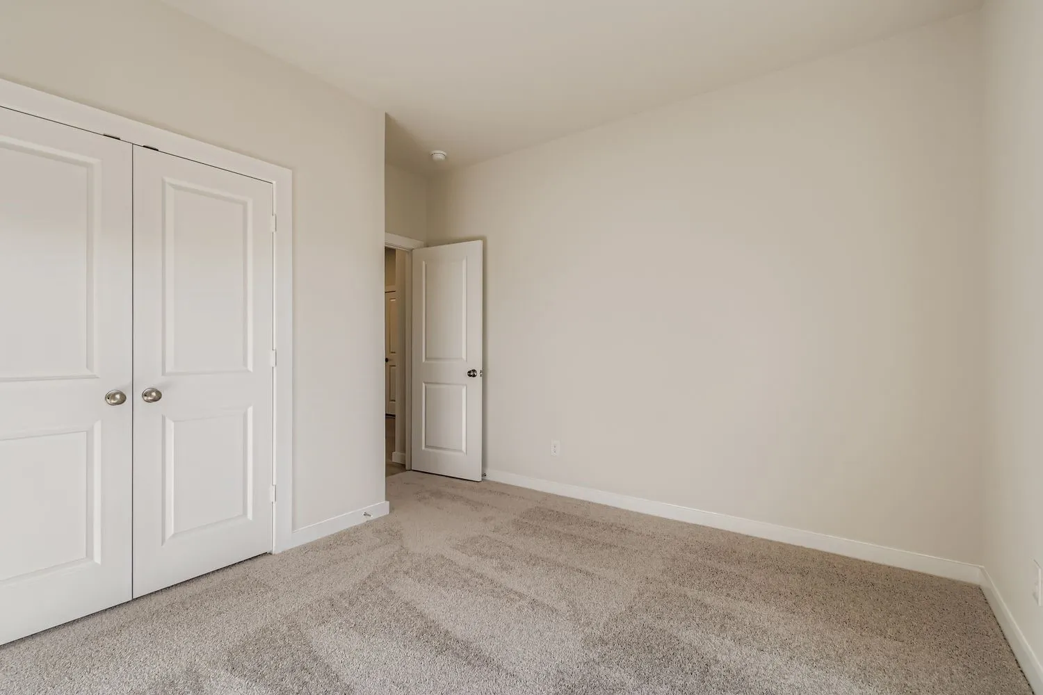 Single Family Residence For Sale in Tarrant County , 1045 Verde Valley Lane, Crowley, Texas 76036, 3 Bedrooms, 2 Bathrooms, 2 Garage spaces, 1,508 Sqft, built in 2025, New Construction - Complete, Price $299,900, mls#21119133, Real Estate Agent in Crowley, Homes For Sale in Tarrant county, Homes For Sale in Crowley, Realtor in Crowley Texas, Real Estate Brokerage Independent Realty Texas, Luminita Cordes Realtor