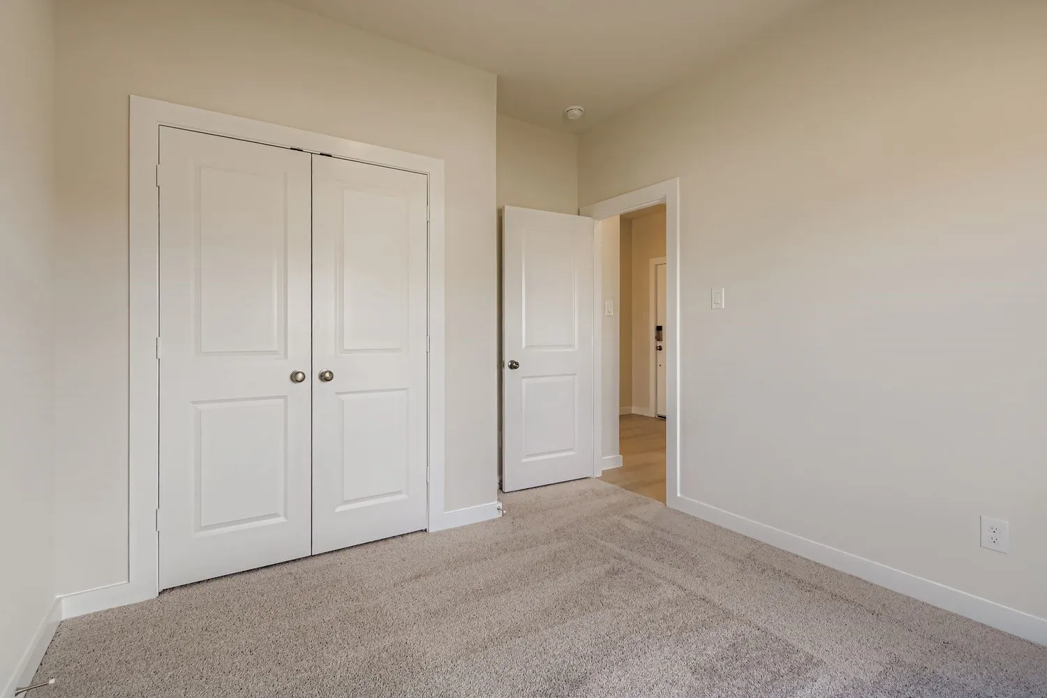Single Family Residence For Sale in Tarrant County , 1045 Verde Valley Lane, Crowley, Texas 76036, 3 Bedrooms, 2 Bathrooms, 2 Garage spaces, 1,508 Sqft, built in 2025, New Construction - Complete, Price $299,900, mls#21119133, Real Estate Agent in Crowley, Homes For Sale in Tarrant county, Homes For Sale in Crowley, Realtor in Crowley Texas, Real Estate Brokerage Independent Realty Texas, Luminita Cordes Realtor