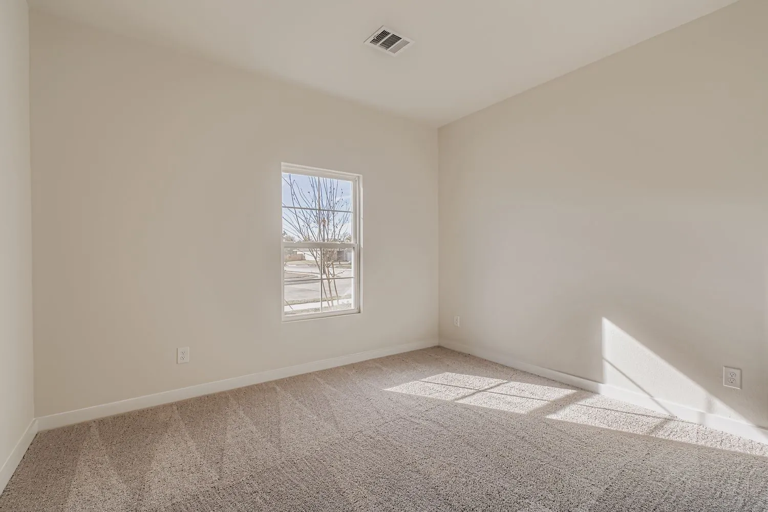 Single Family Residence For Sale in Tarrant County , 1045 Verde Valley Lane, Crowley, Texas 76036, 3 Bedrooms, 2 Bathrooms, 2 Garage spaces, 1,508 Sqft, built in 2025, New Construction - Complete, Price $299,900, mls#21119133, Real Estate Agent in Crowley, Homes For Sale in Tarrant county, Homes For Sale in Crowley, Realtor in Crowley Texas, Real Estate Brokerage Independent Realty Texas, Luminita Cordes Realtor