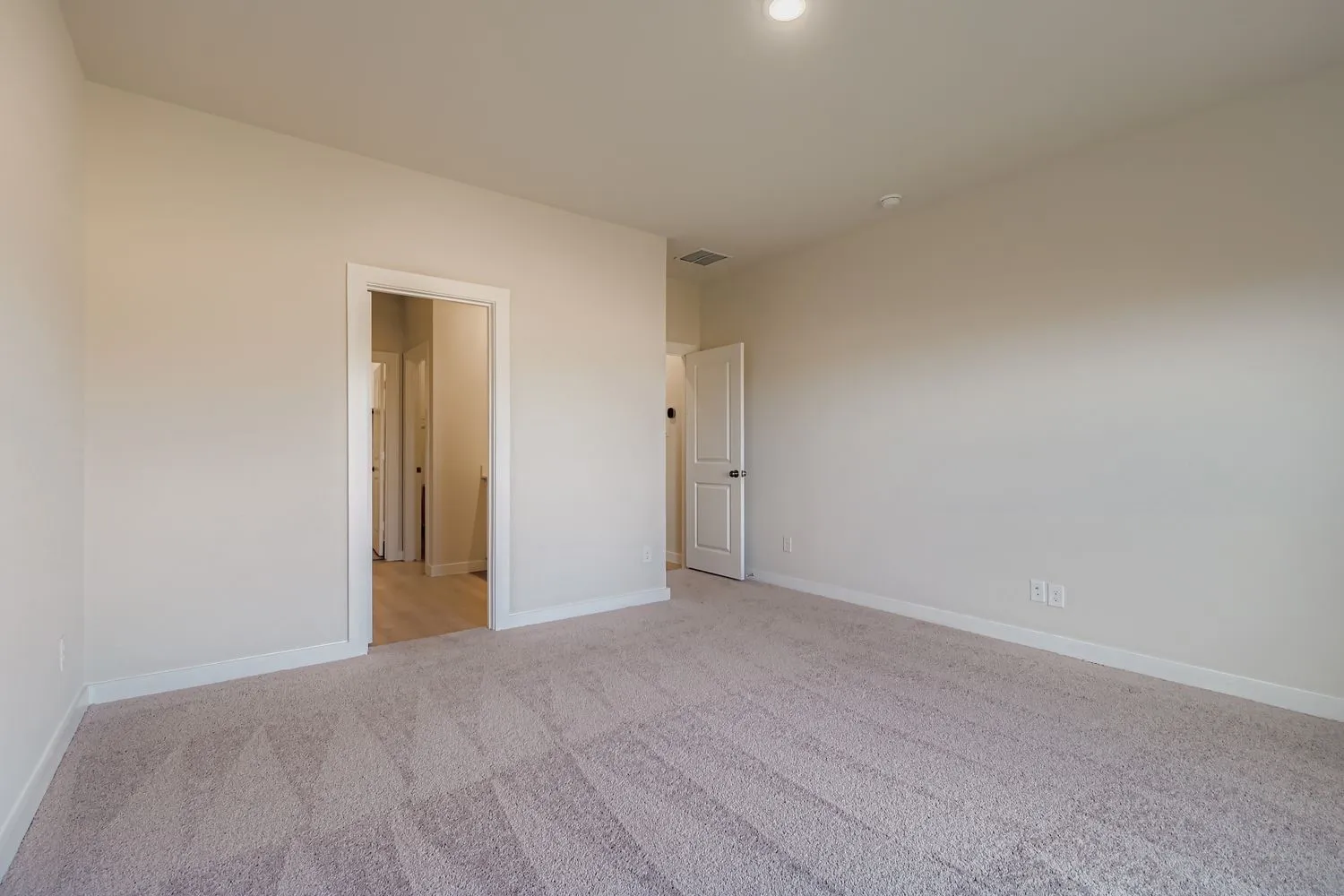 Single Family Residence For Sale in Tarrant County , 1045 Verde Valley Lane, Crowley, Texas 76036, 3 Bedrooms, 2 Bathrooms, 2 Garage spaces, 1,508 Sqft, built in 2025, New Construction - Complete, Price $299,900, mls#21119133, Real Estate Agent in Crowley, Homes For Sale in Tarrant county, Homes For Sale in Crowley, Realtor in Crowley Texas, Real Estate Brokerage Independent Realty Texas, Luminita Cordes Realtor