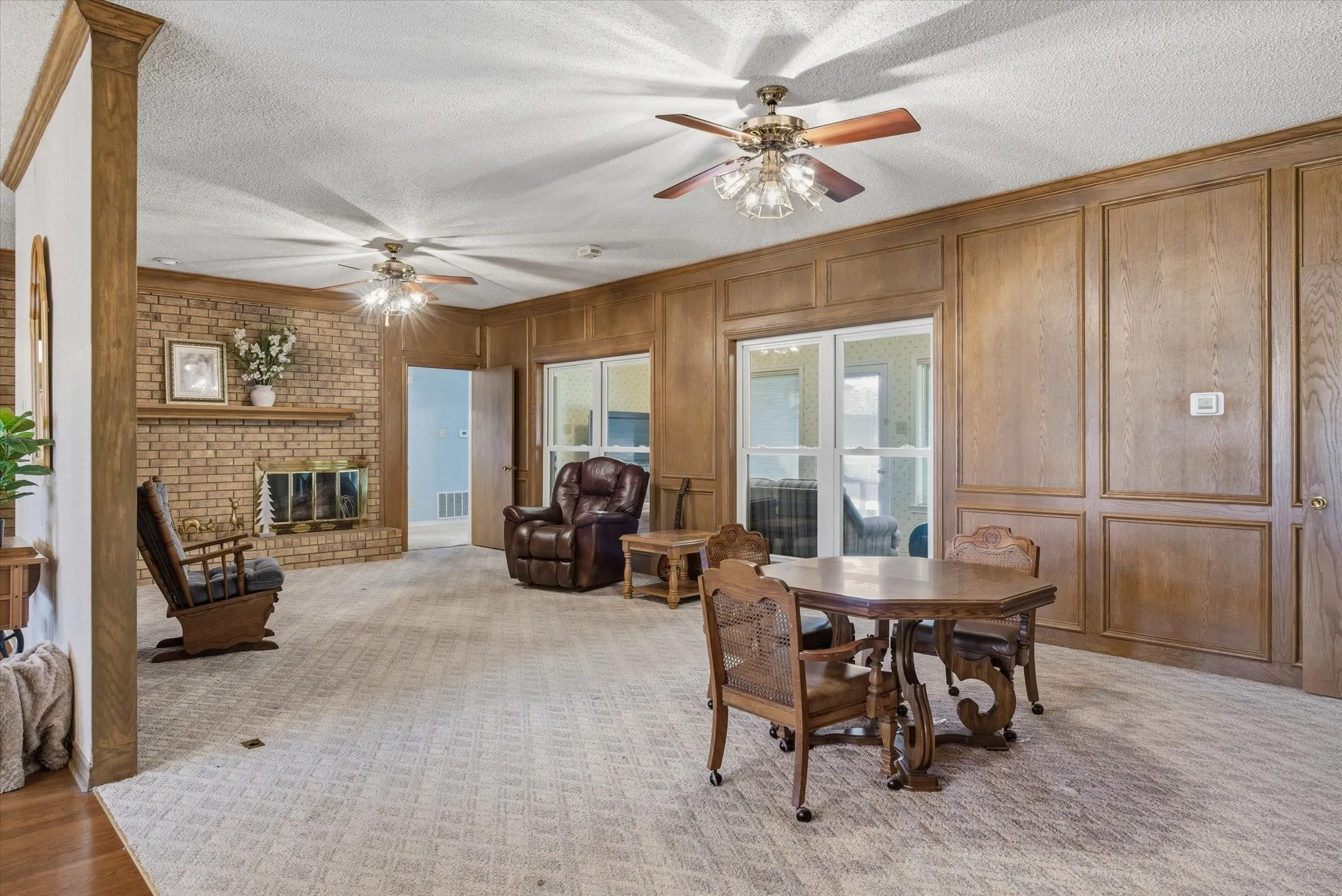 Single Family Residence For Sale in Van Zandt County , 11384 Fm 859, Wills Point, Texas 75169, 3 Bedrooms, 3 Bathrooms, 4 Garage spaces, 2,761 Sqft, built in 1984, Preowned, Price $499,950, mls#21119213, Real Estate Agent in Wills Point, Homes For Sale in Van Zandt county, Homes For Sale in Wills Point, Realtor in Wills Point Texas, Real Estate Brokerage Independent Realty Texas, Luminita Cordes Realtor