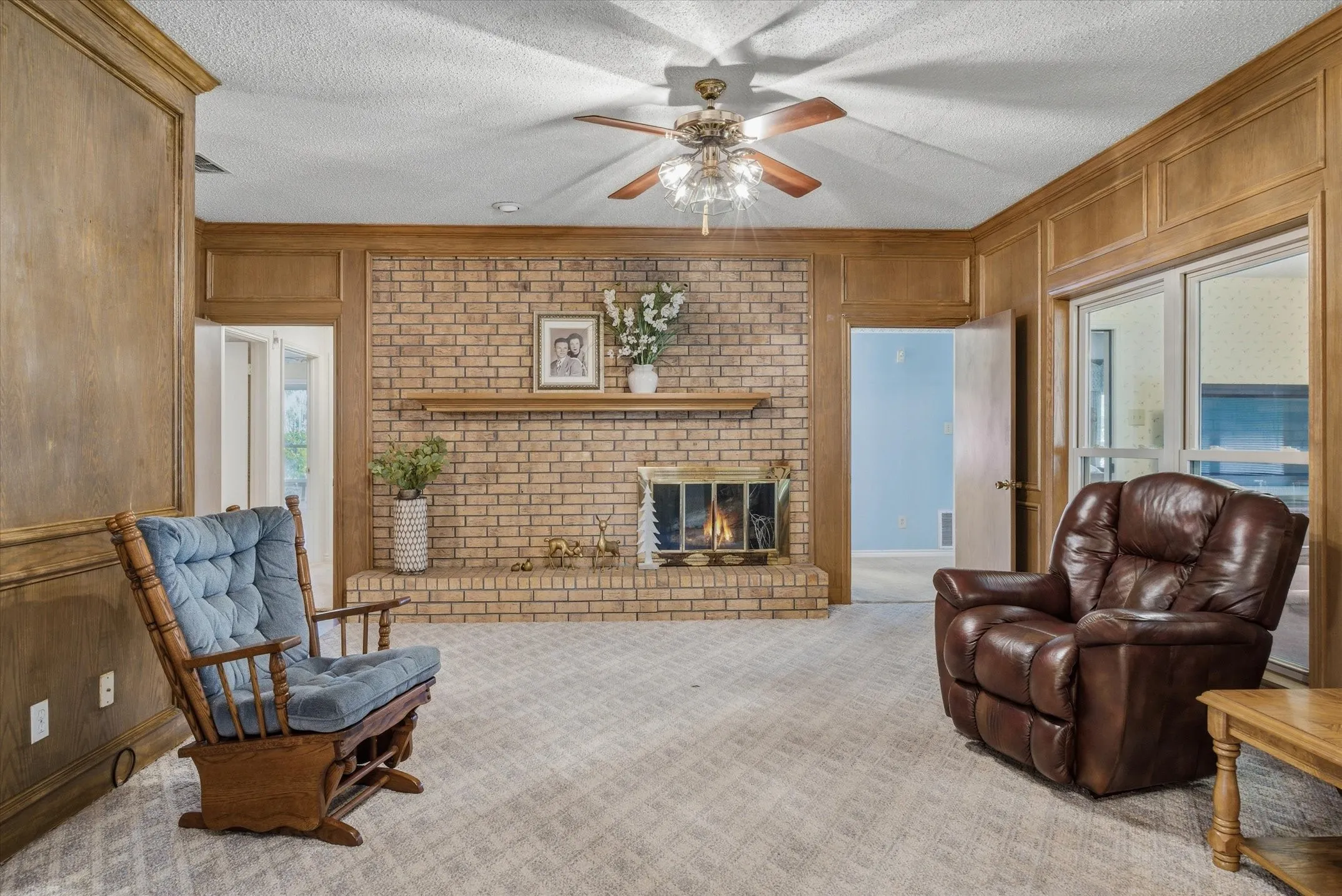 Single Family Residence For Sale in Van Zandt County , 11384 Fm 859, Wills Point, Texas 75169, 3 Bedrooms, 3 Bathrooms, 4 Garage spaces, 2,761 Sqft, built in 1984, Preowned, Price $499,950, mls#21119213, Real Estate Agent in Wills Point, Homes For Sale in Van Zandt county, Homes For Sale in Wills Point, Realtor in Wills Point Texas, Real Estate Brokerage Independent Realty Texas, Luminita Cordes Realtor