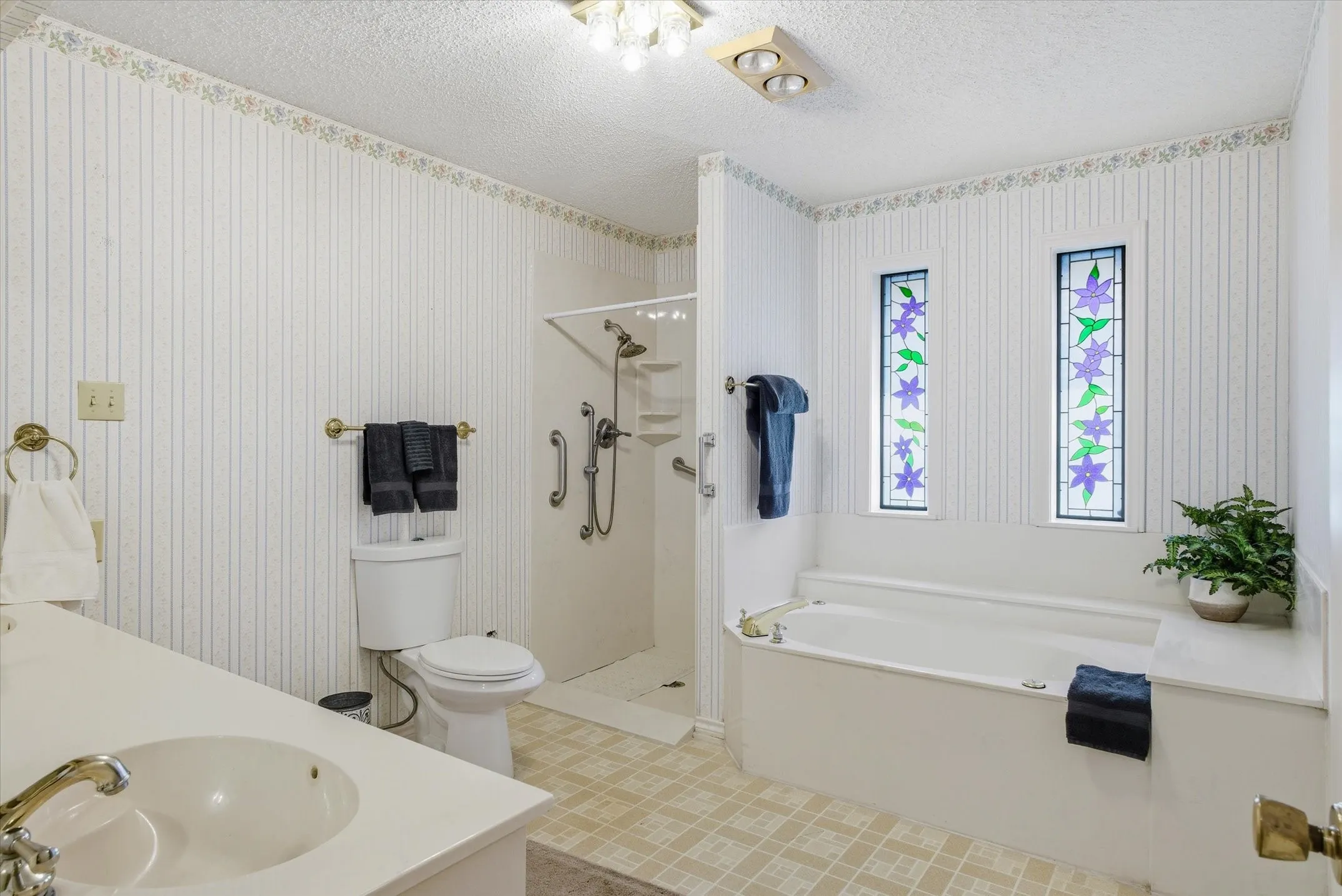 Main Bathroom