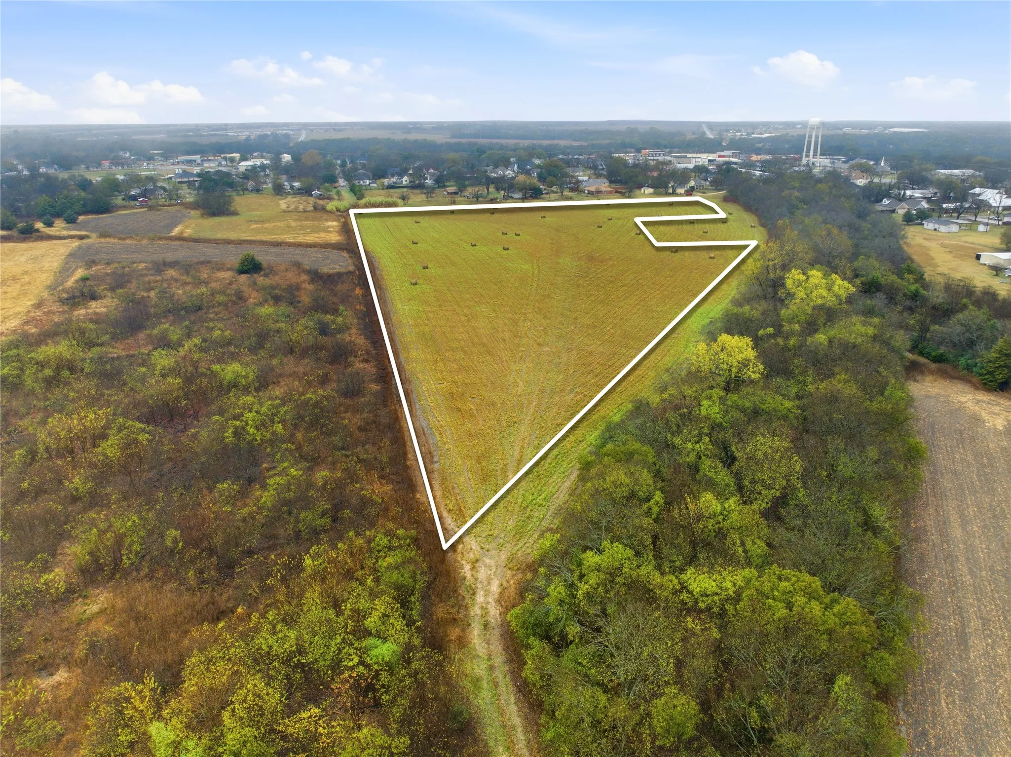 Unimproved Land For Sale in Ellis County , TBD E Travis Street, Italy, Texas 76651, 0, 0, Garage spaces, 0 Sqft, built in 0, mls#21119513, Real Estate Agent in Italy, Homes For Sale in Ellis county, Homes For Sale in Italy, Realtor in Italy Texas, Real Estate Brokerage Independent Realty Texas, Luminita Cordes Realtor
