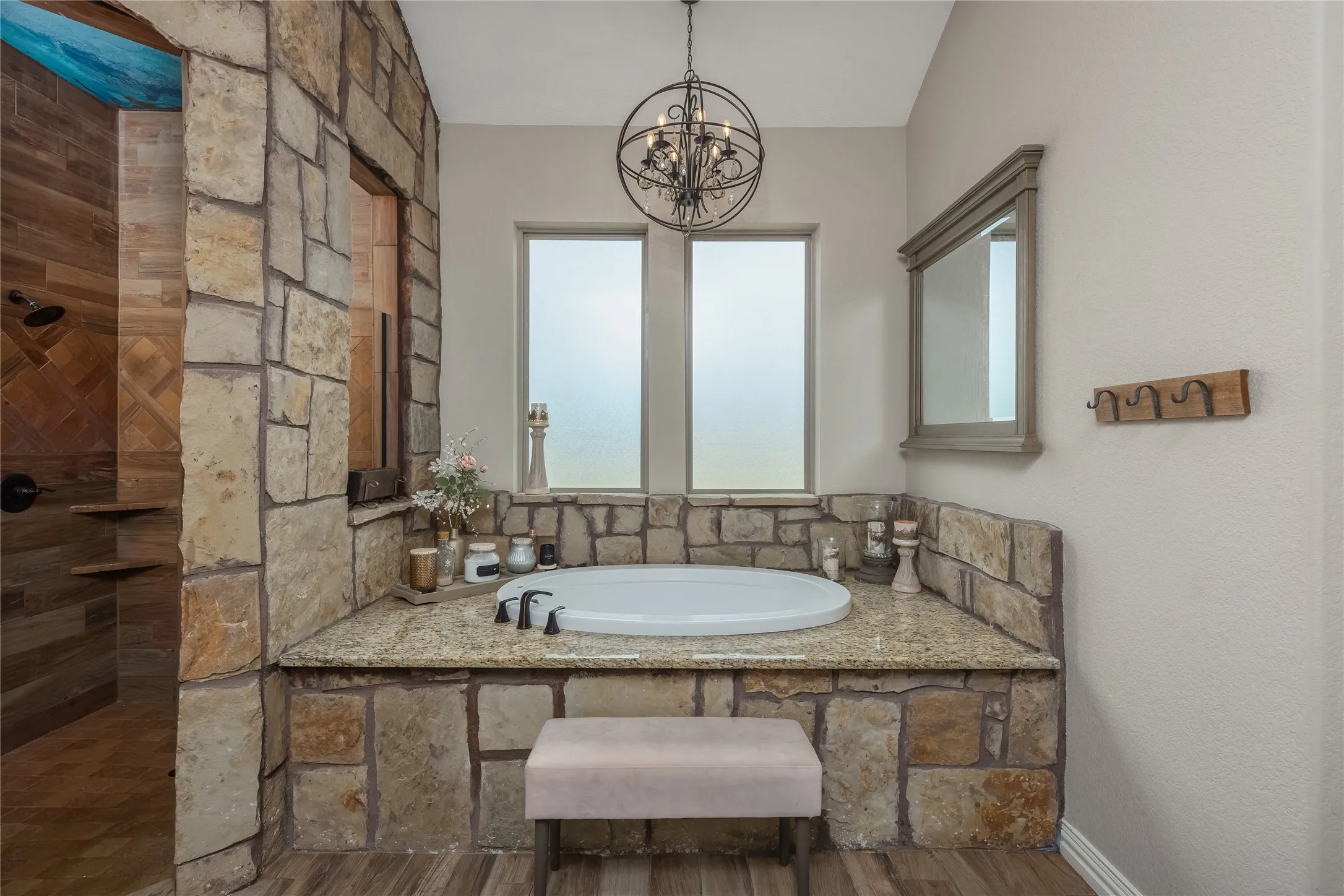 Single Family Residence For Sale in Parker County , 101 E Bozeman Lane, Fort Worth, Texas 76108, 4 Bedroom, 4 Bathroom, 2 Garage spaces, 4,363 Sqft, built in 2015, Preowned, mls#21118973, Real Estate Agent in Fort Worth, Homes For Sale in Parker county, Homes For Sale in Fort Worth, Realtor in Fort Worth Texas, Real Estate Brokerage Independent Realty Texas, Luminita Cordes Realtor