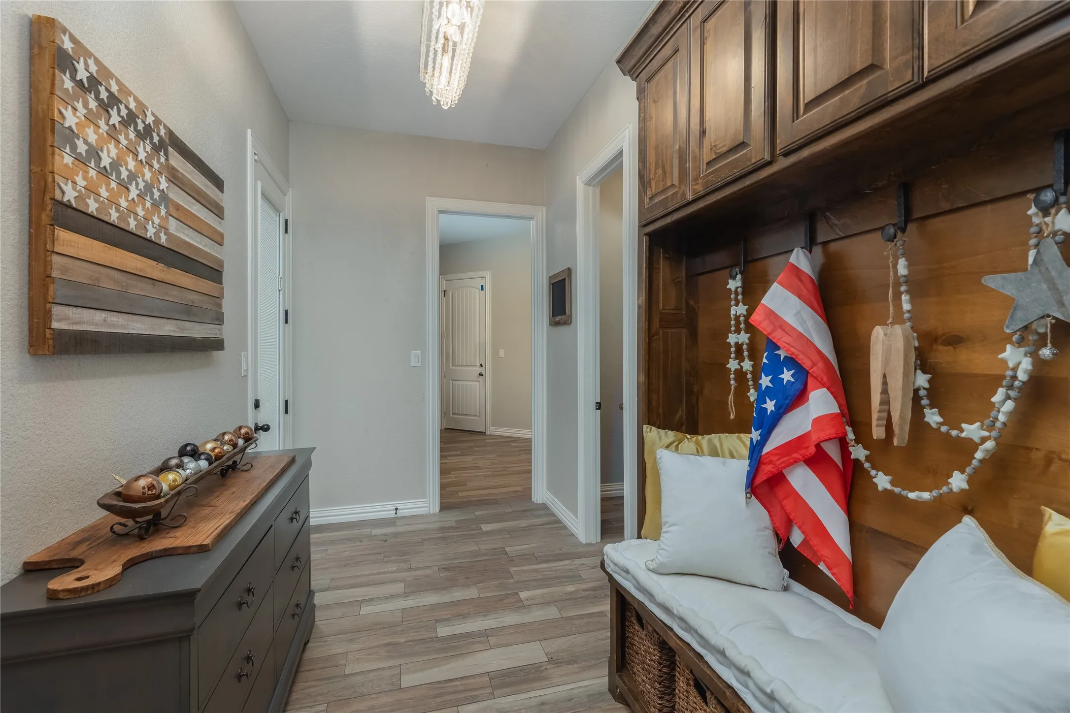 Single Family Residence For Sale in Parker County , 101 E Bozeman Lane, Fort Worth, Texas 76108, 4 Bedroom, 4 Bathroom, 2 Garage spaces, 4,363 Sqft, built in 2015, Preowned, mls#21118973, Real Estate Agent in Fort Worth, Homes For Sale in Parker county, Homes For Sale in Fort Worth, Realtor in Fort Worth Texas, Real Estate Brokerage Independent Realty Texas, Luminita Cordes Realtor
