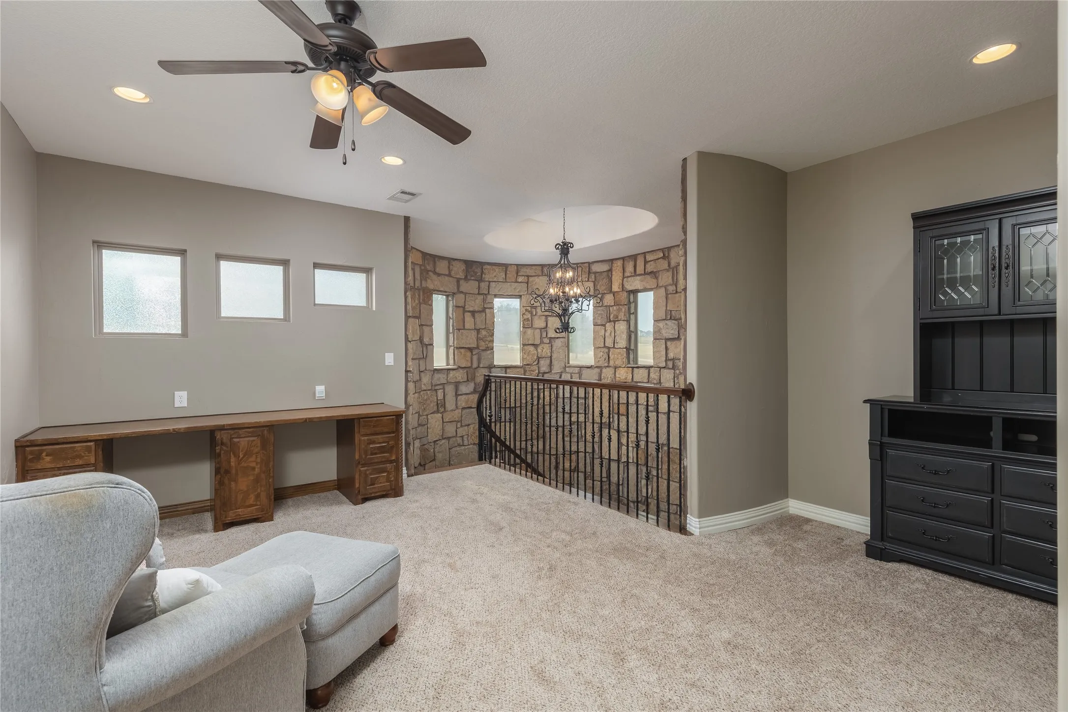 Single Family Residence For Sale in Parker County , 101 E Bozeman Lane, Fort Worth, Texas 76108, 4 Bedroom, 4 Bathroom, 2 Garage spaces, 4,363 Sqft, built in 2015, Preowned, mls#21118973, Real Estate Agent in Fort Worth, Homes For Sale in Parker county, Homes For Sale in Fort Worth, Realtor in Fort Worth Texas, Real Estate Brokerage Independent Realty Texas, Luminita Cordes Realtor