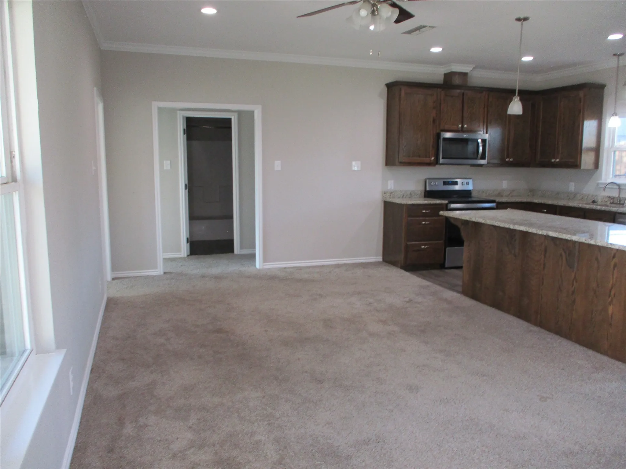 Single Family Residence For Sale in Rains County , 207 Mill Street, Emory, Texas 75440, 3 Bedroom, 2 Bathroom, 1 Garage spaces, 1,479 Sqft, built in 2021, Preowned, Price $329,000, mls#21119758, Real Estate Agent in Emory, Homes For Sale in Rains county, Homes For Sale in Emory, Realtor in Emory Texas, Real Estate Brokerage Independent Realty Texas, Luminita Cordes Realtor