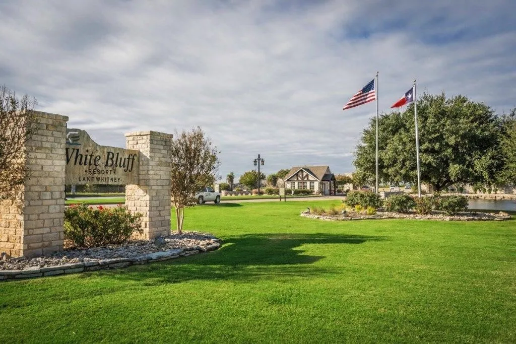 Unimproved Land For Sale in Hill County , 8125 High Mesa Drive, Whitney, Texas 76692, 0, 0, Garage spaces, 0 Sqft, built in 0, Price $28,000, mls#21118709, Real Estate Agent in Whitney, Homes For Sale in Hill county, Homes For Sale in Whitney, Realtor in Whitney Texas, Real Estate Brokerage Independent Realty Texas, Luminita Cordes Realtor