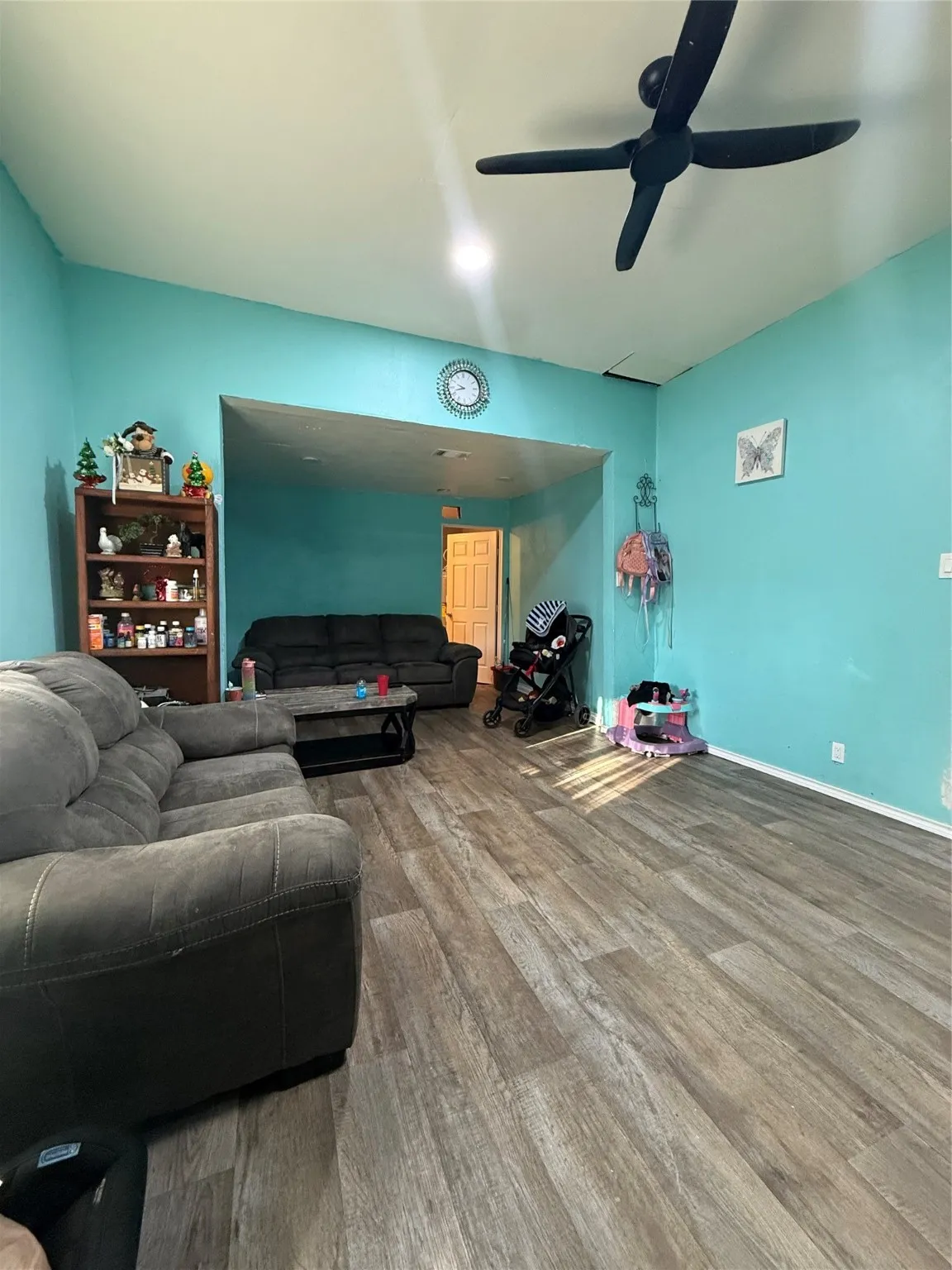 Single Family Residence For Sale in Grayson County , 411 W Hester Street, Sherman, Texas 75090, 2 Bedroom, 1 Bathroom, Garage spaces, 748 Sqft, built in 1920, mls#21119947, Real Estate Agent in Sherman, Homes For Sale in Grayson county, Homes For Sale in Sherman, Realtor in Sherman Texas, Real Estate Brokerage Independent Realty Texas, Luminita Cordes Realtor