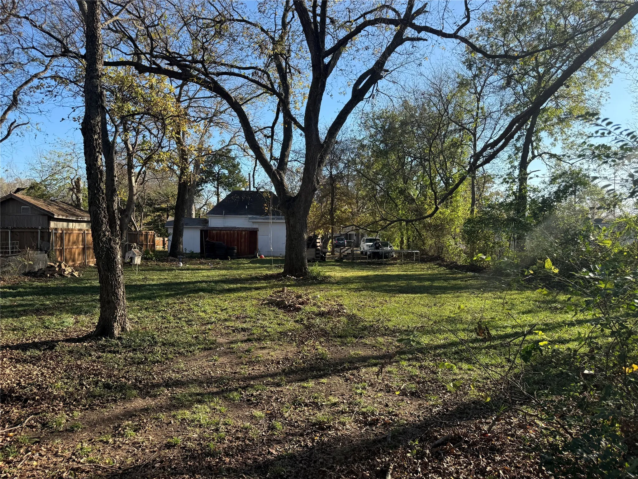 Single Family Residence For Sale in Grayson County , 411 W Hester Street, Sherman, Texas 75090, 2 Bedroom, 1 Bathroom, Garage spaces, 748 Sqft, built in 1920, mls#21119947, Real Estate Agent in Sherman, Homes For Sale in Grayson county, Homes For Sale in Sherman, Realtor in Sherman Texas, Real Estate Brokerage Independent Realty Texas, Luminita Cordes Realtor