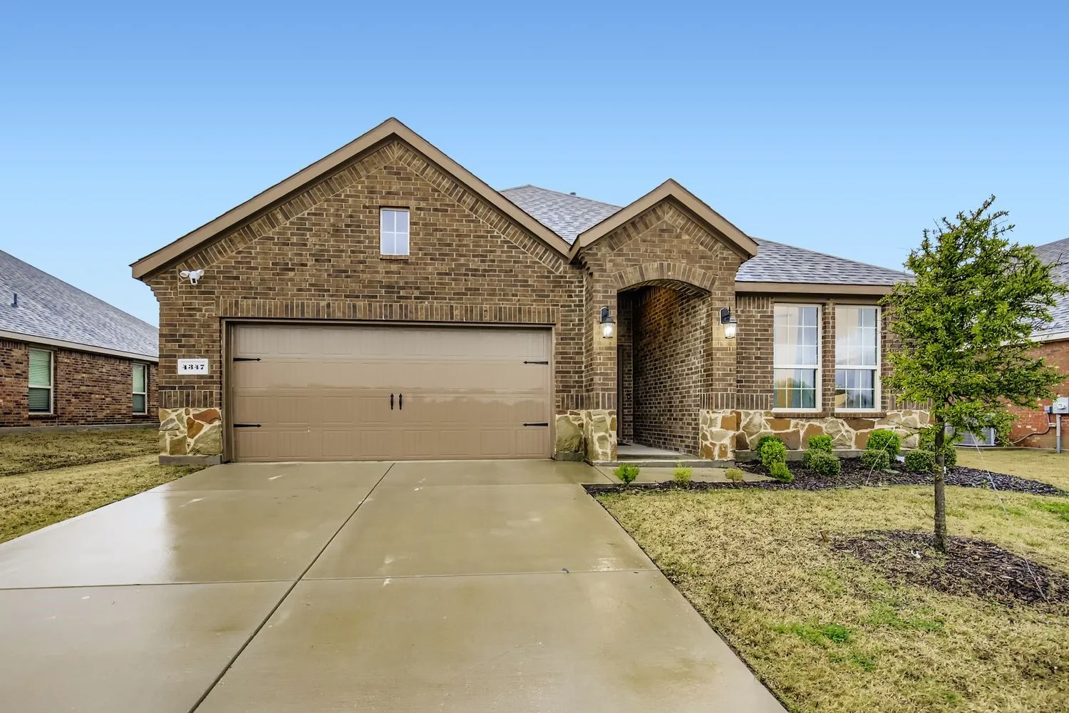 Single Family Residence For Sale in Kaufman County , 4347 Paxton Drive, Forney, Texas 75126, 4 Bedrooms, 2 Bathrooms, 2 Garage spaces, 1,850 Sqft, built in 2022, Preowned, Price $312,000, mls#21120347, Real Estate Agent in Forney, Homes For Sale in Kaufman county, Homes For Sale in Forney, Realtor in Forney Texas, Real Estate Brokerage Independent Realty Texas, Luminita Cordes Realtor