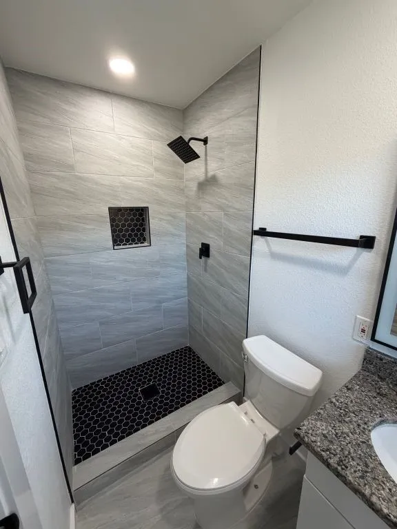Single Family Residence For Sale in Tarrant County , 905 Brown Trail, Bedford, Texas 76022, 3 Bedrooms, 2 Bathrooms, 1 Garage spaces, 1,572 Sqft, built in 1956, Preowned, Price $287,000, mls#21120355, Real Estate Agent in Bedford, Homes For Sale in Tarrant county, Homes For Sale in Bedford, Realtor in Bedford Texas, Real Estate Brokerage Independent Realty Texas, Luminita Cordes Realtor