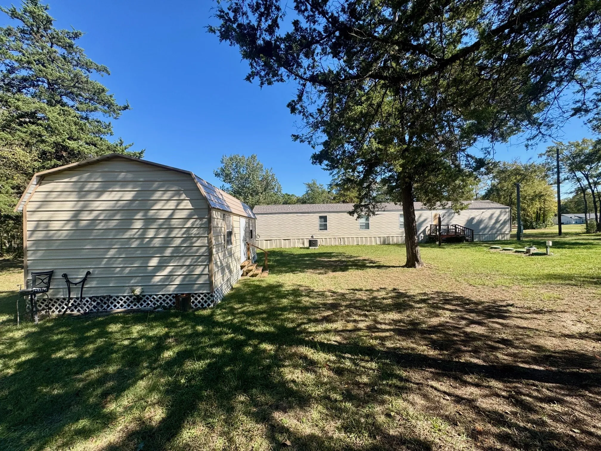 Mobile Home For Sale in Camp County , 244 CR 2602, Pittsburg, Texas 75686, 3 Bedrooms, 2 Bathrooms, Garage spaces, 1,216 Sqft, built in 2010, Price $129,000, mls#21120549, Real Estate Agent in Pittsburg, Homes For Sale in Camp county, Homes For Sale in Pittsburg, Realtor in Pittsburg Texas, Real Estate Brokerage Independent Realty Texas, Luminita Cordes Realtor