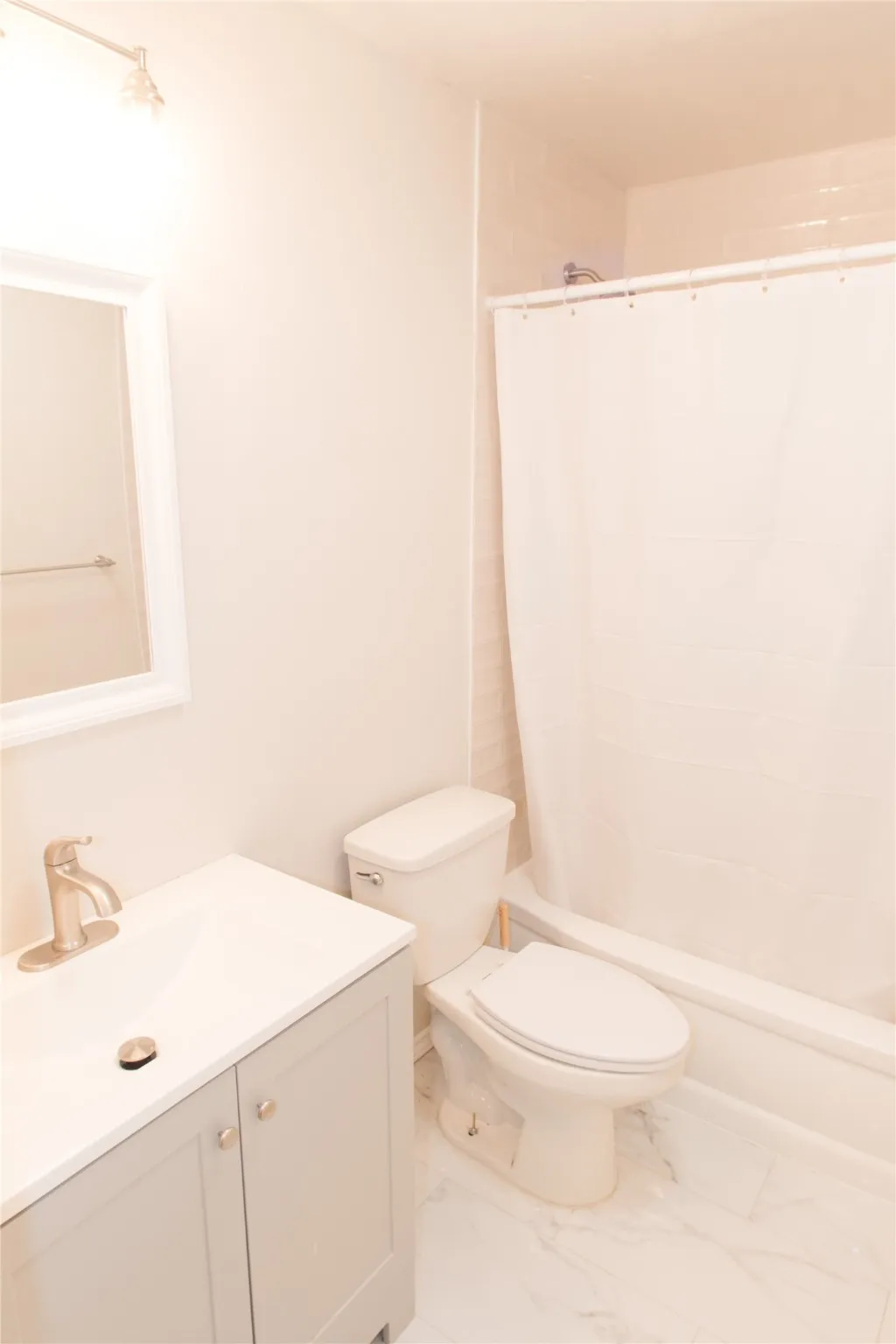 Multiple Parcels For Sale in Dallas County , 2129 Province Lane, Dallas, Texas 75228, 8 Bedroom, 3 Bathroom, Garage spaces, 0 Sqft, built in 1958, Preowned, mls#21119979, Real Estate Agent in Dallas, Homes For Sale in Dallas county, Homes For Sale in Dallas, Realtor in Dallas Texas, Real Estate Brokerage Independent Realty Texas, Luminita Cordes Realtor