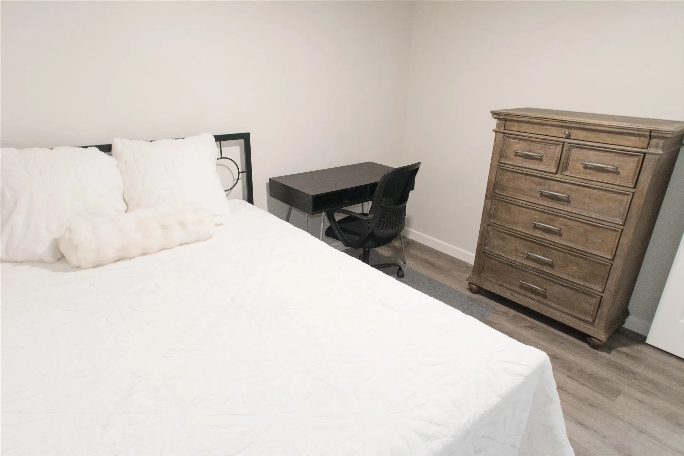 Single Family Residence For Sale in Dallas County , 2129 Province, Dallas, Texas 75228, 8 Bedroom, 3 Bathroom, Garage spaces, 1,722 Sqft, built in 1958, Preowned, mls#21119993, Real Estate Agent in Dallas, Homes For Sale in Dallas county, Homes For Sale in Dallas, Realtor in Dallas Texas, Real Estate Brokerage Independent Realty Texas, Luminita Cordes Realtor